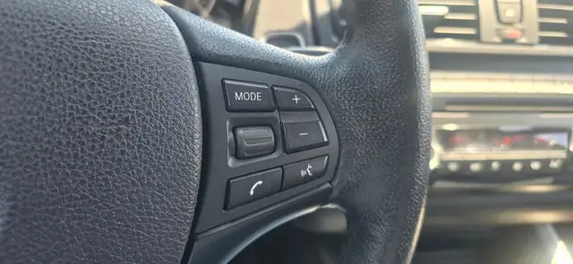 BMW 1 Series view 8