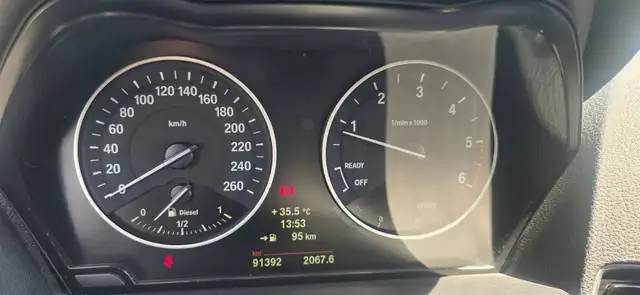 BMW 1 Series view 10