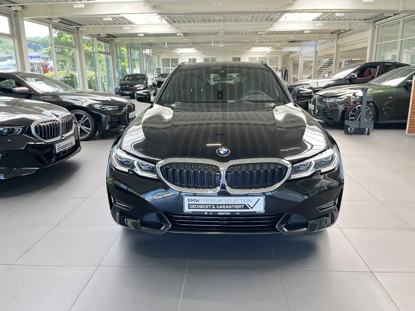 BMW 320 i Touring Sport Line HiFi/DAB/RFK/Komfortzg. Noir - 2