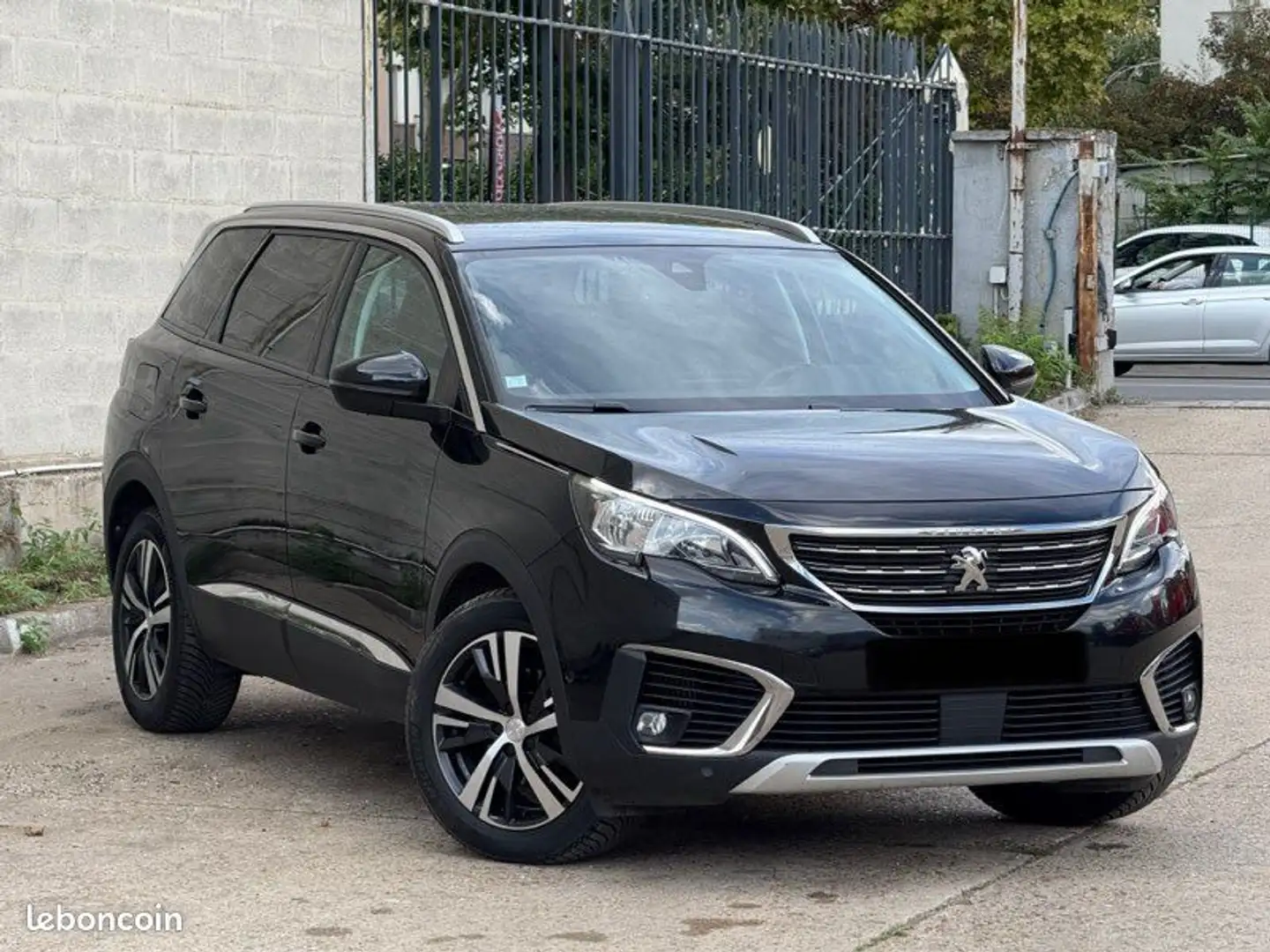 Peugeot 5008 1.5 BlueHDi 130CV EAT8 7 PLACES Année 06-2019 MOTEUR NEUF 5.000KM À 11990 euro Nero - 2