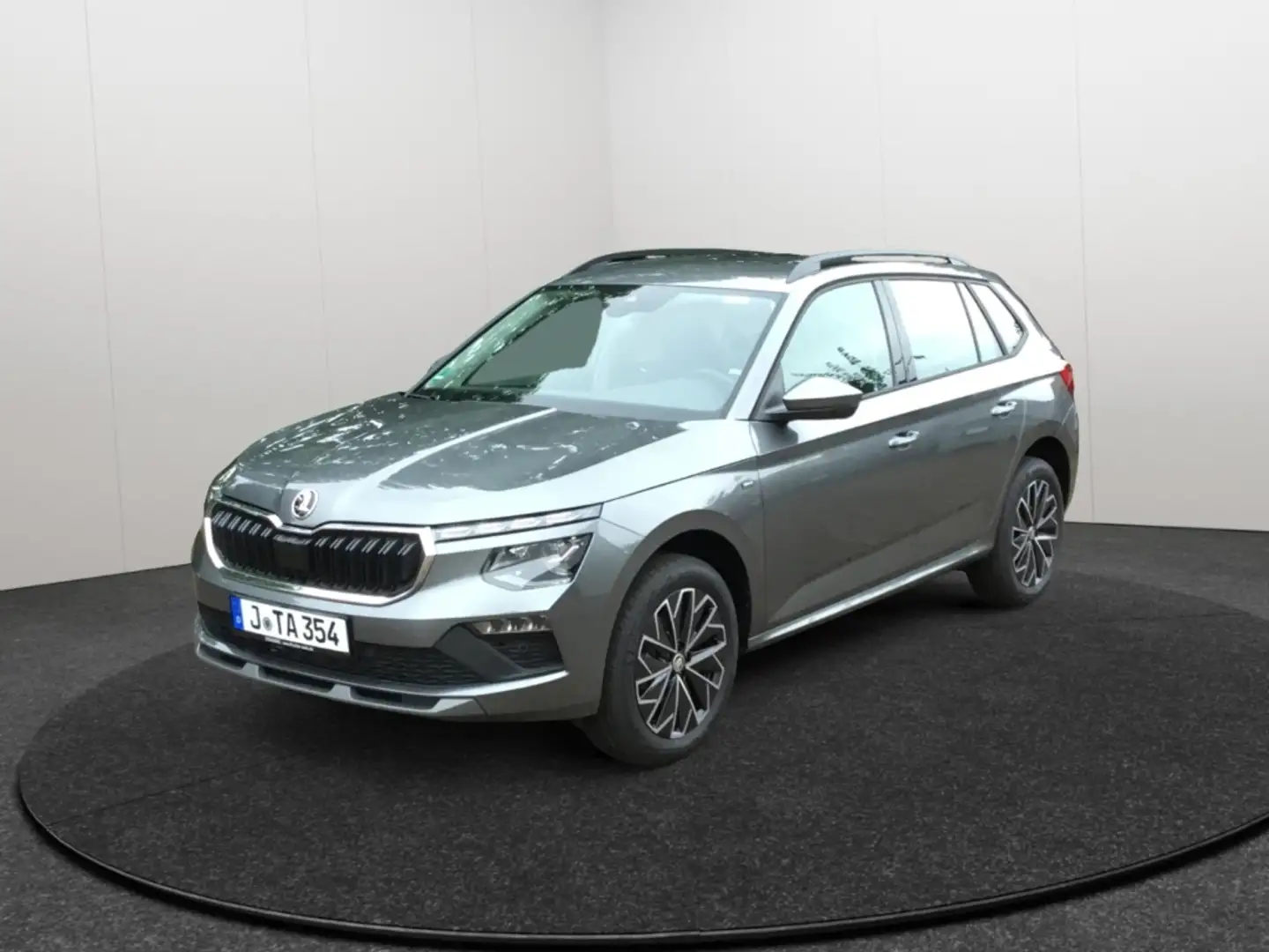 Skoda Kamiq 1.0TSI DSG Drive Matrix SHZ Rear View Grau - 1