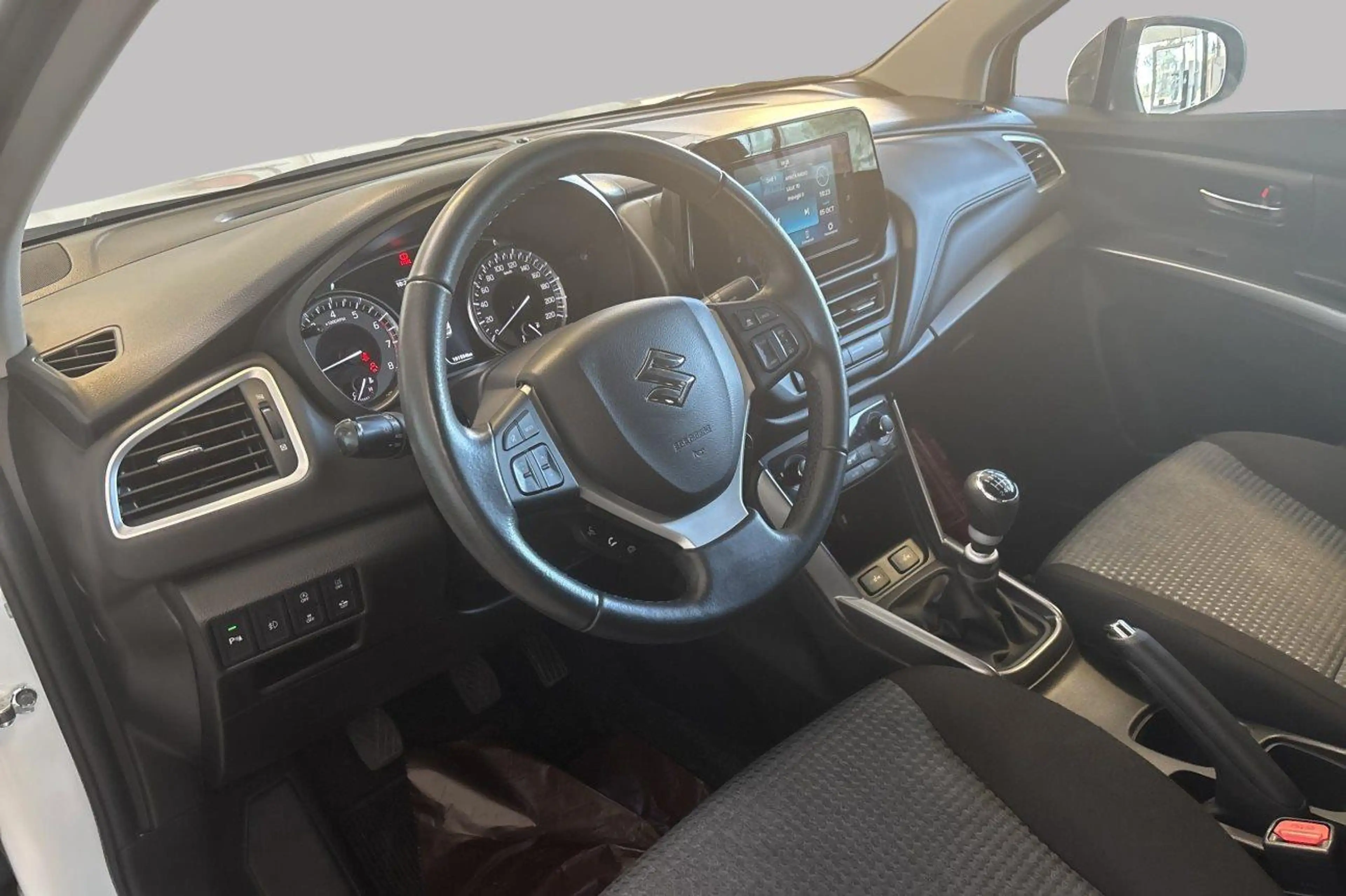 Suzuki SX4 S-Cross S-Cross — photo 9