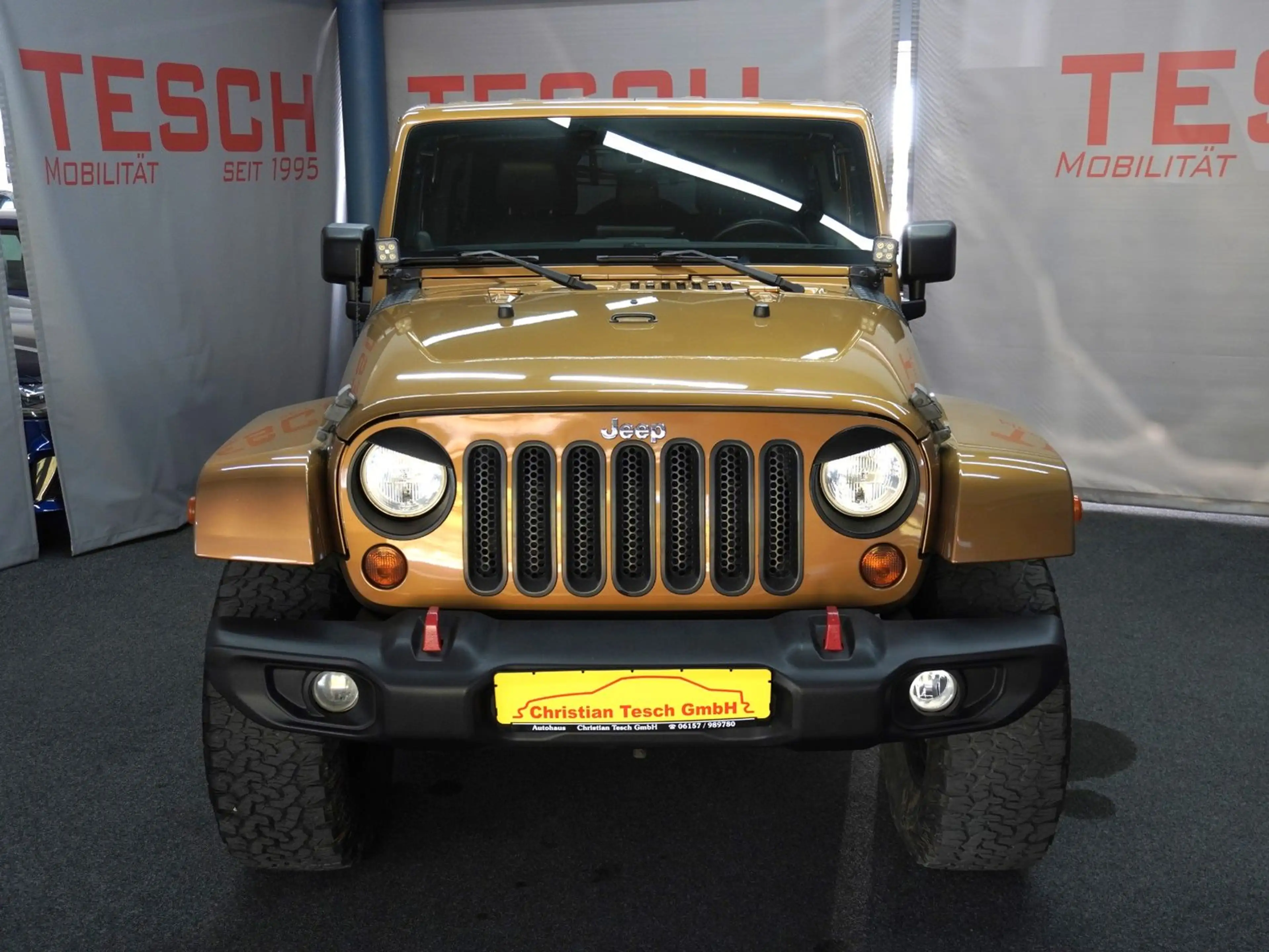 Jeep Wrangler 2.8 CRD 70th Edit| Unlimited Sahara | — photo 3