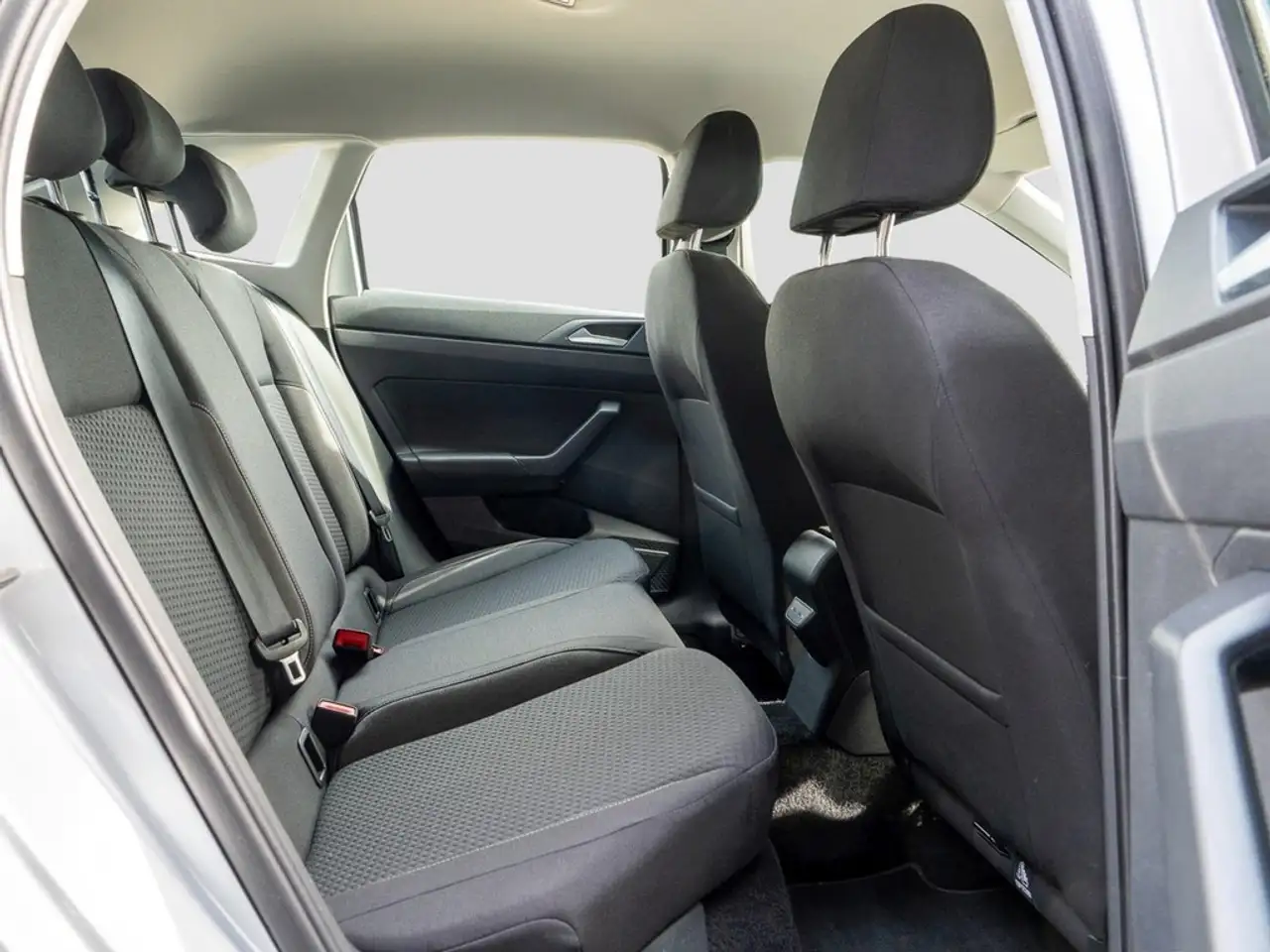 Volkswagen Taigo 1.0 TSI DSG Life Navi/LED/Klima 9