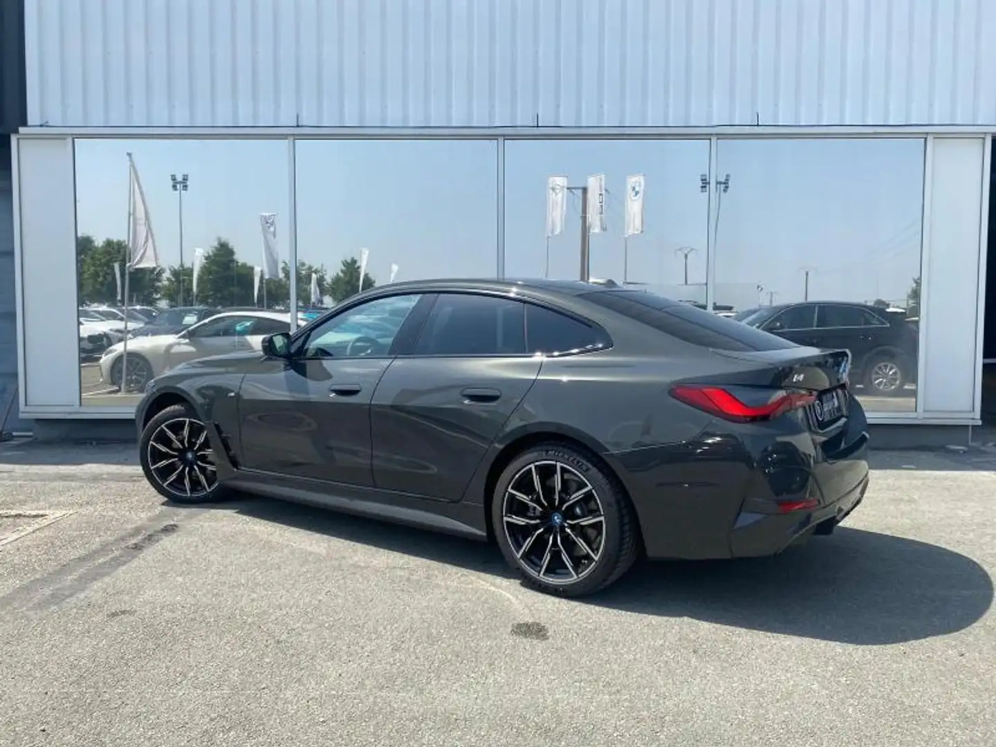 BMW i4 eDrive40 340ch M Sport Gris - 2