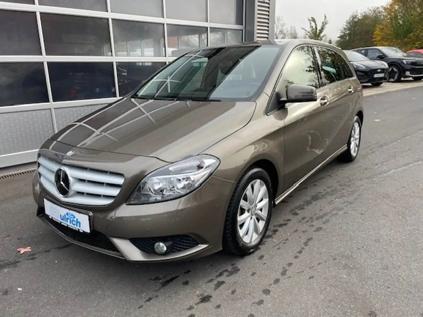 Mercedes-Benz B 180 B 180 Grau - 1