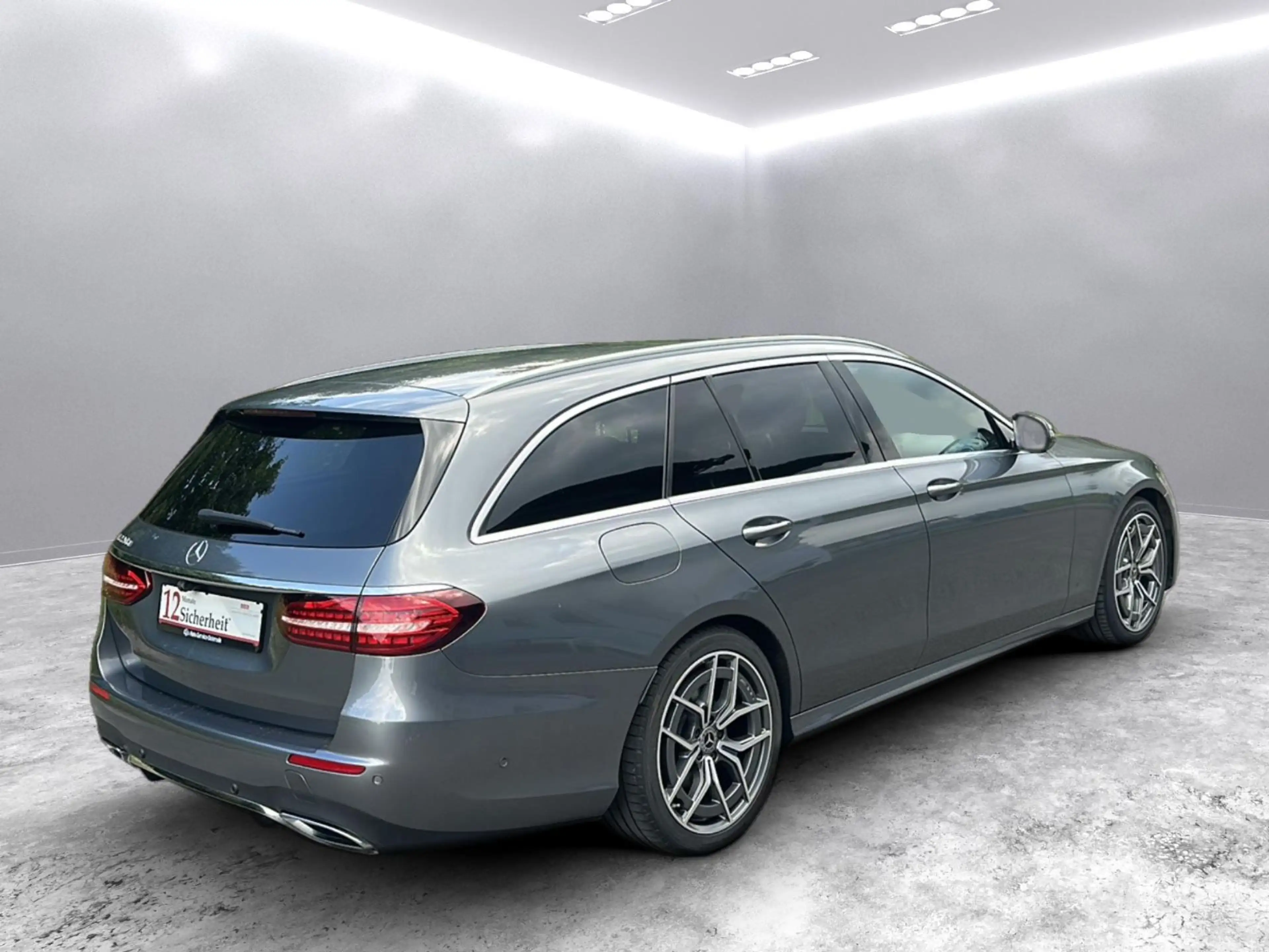 Mercedes-Benz E 220 T-Modell AMG *2.HD/AHK/SHD/MBUX/LED* — photo 6
