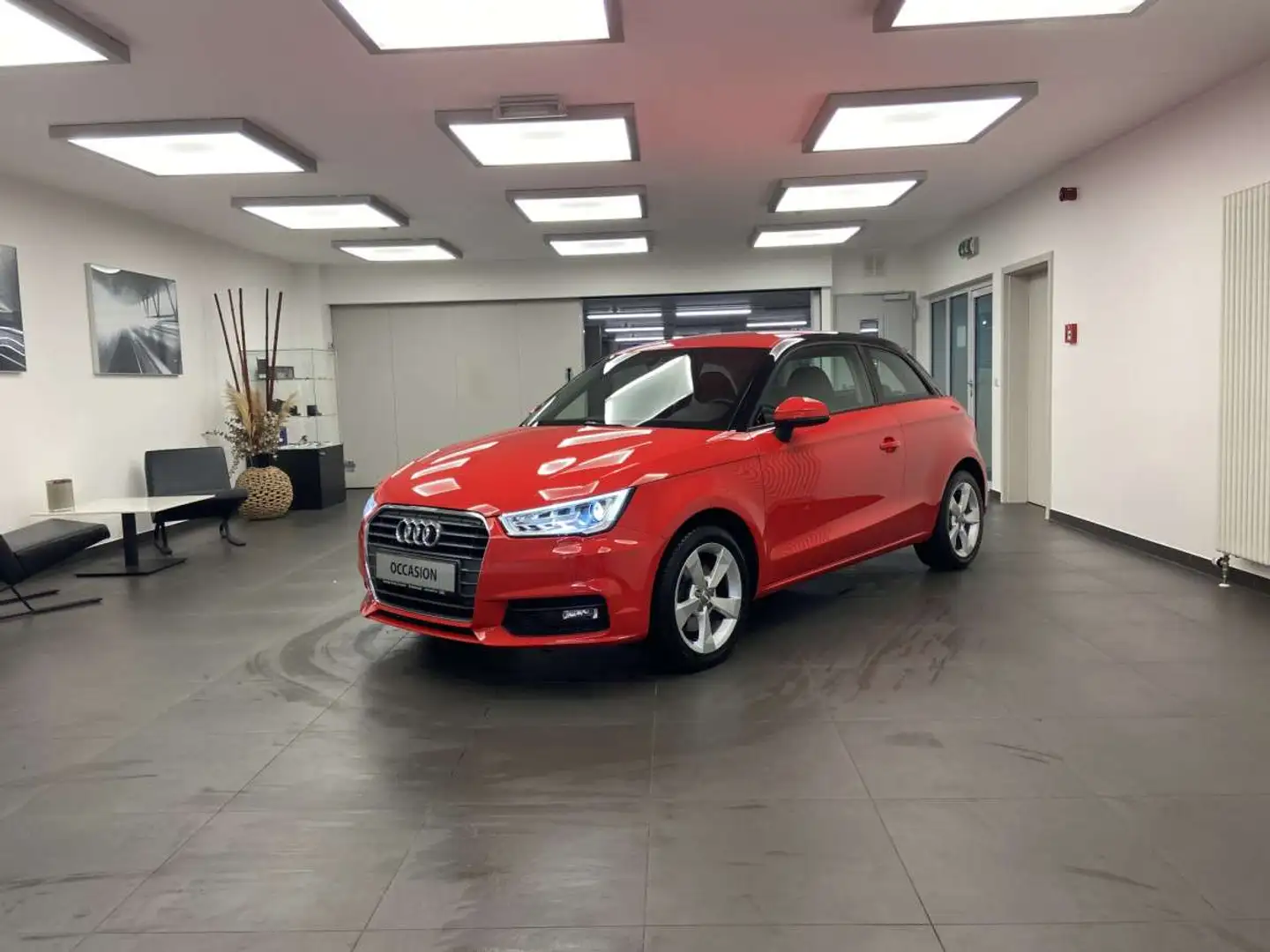Audi A1 Sport 1.4 TFSI 125 CV 6 vitesses Rouge - 1