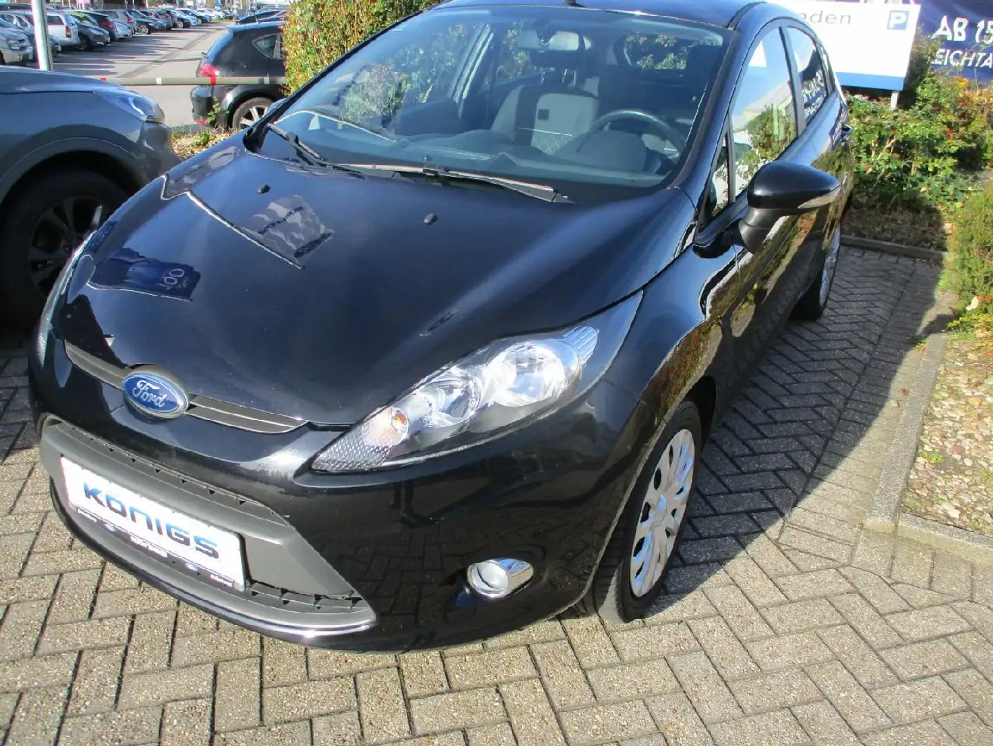 Ford Fiesta Trend Schwarz - 2