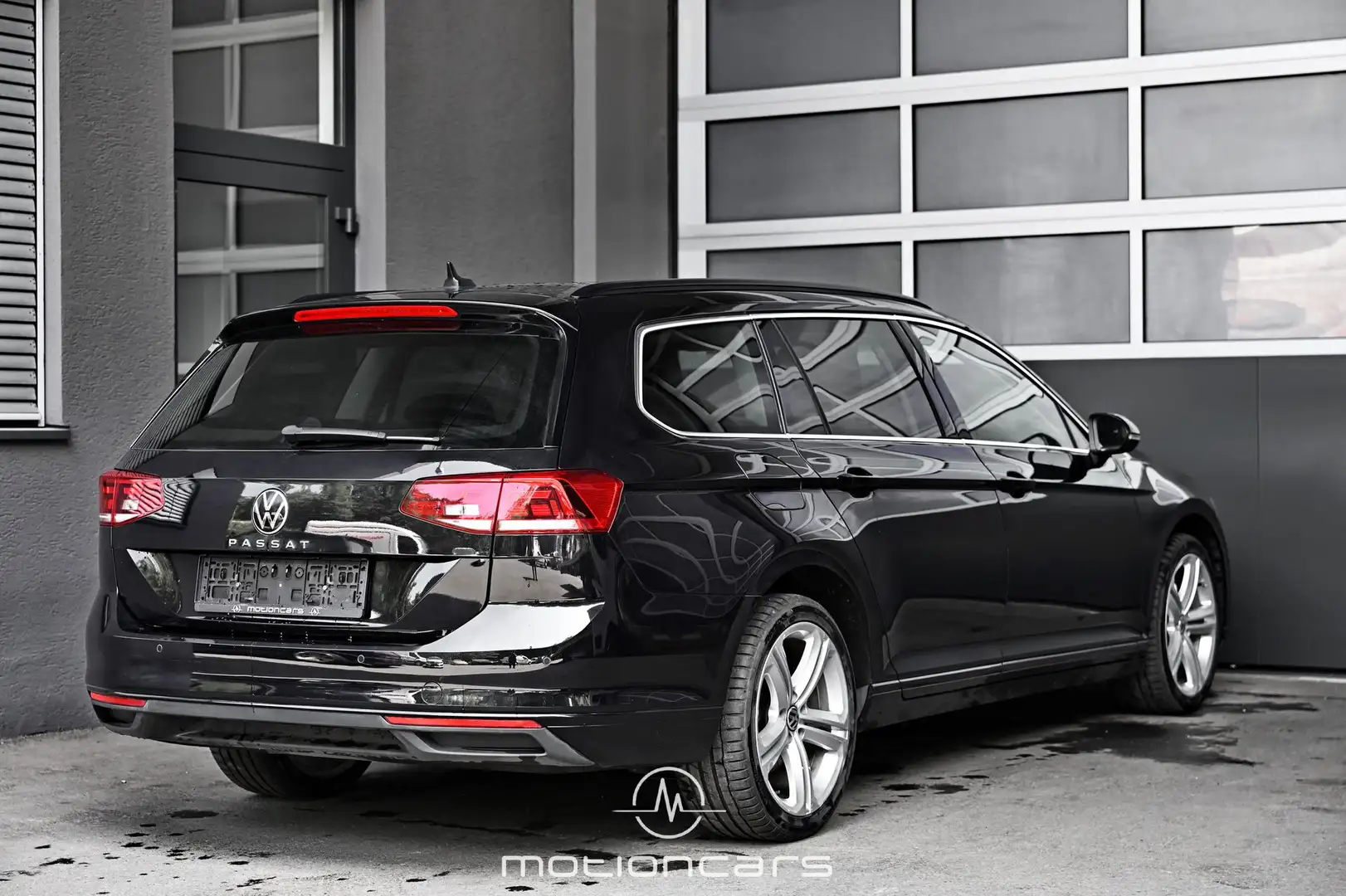 Volkswagen Passat Variant Passat 2.0 TDI BMT/Start-Stopp Business Pickerl N Schwarz - 2