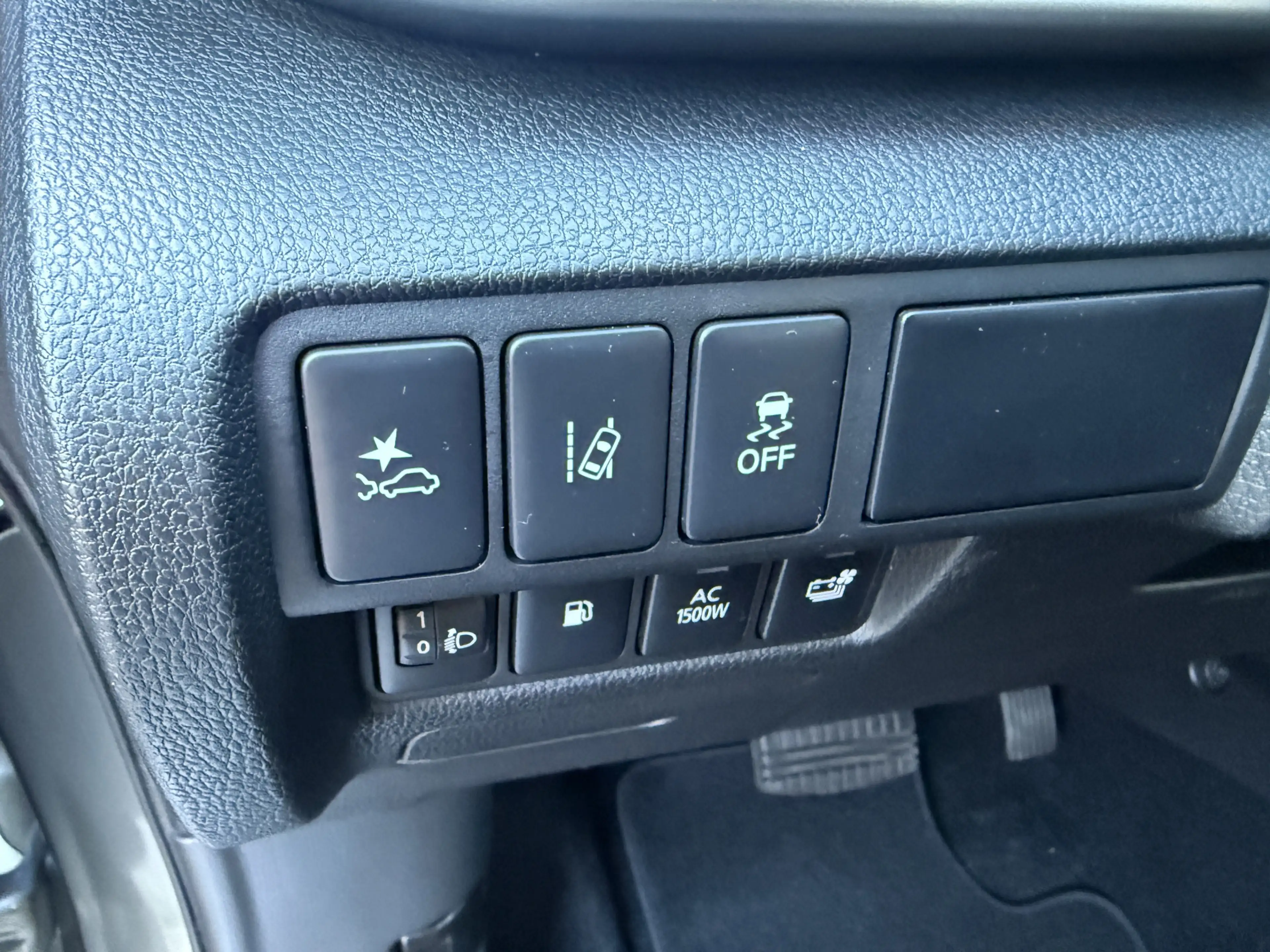 Mitsubishi Eclipse Cross 2.4 PHEV Executive 360Cam/Apple — photo 15