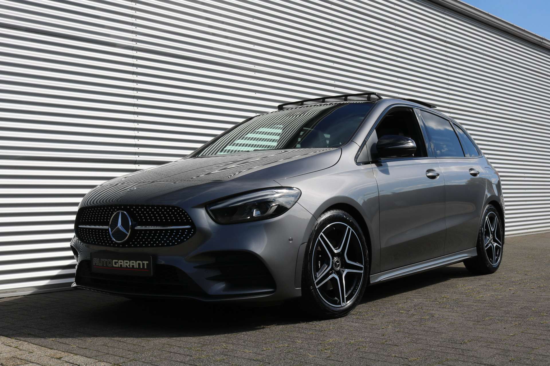Mercedes-Benz B 200
