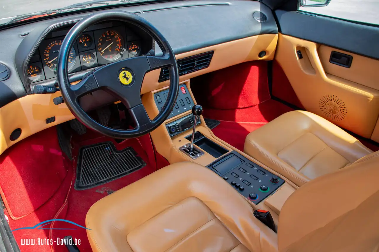 Ferrari Mondial T Coupé 3.4 V8 Manueel / 4 ZITPLAATSEN / HISTORIEK / OLDTIMER / BELG / LEDER / AIRCO / ELEKTR. RAMEN !, foto 4