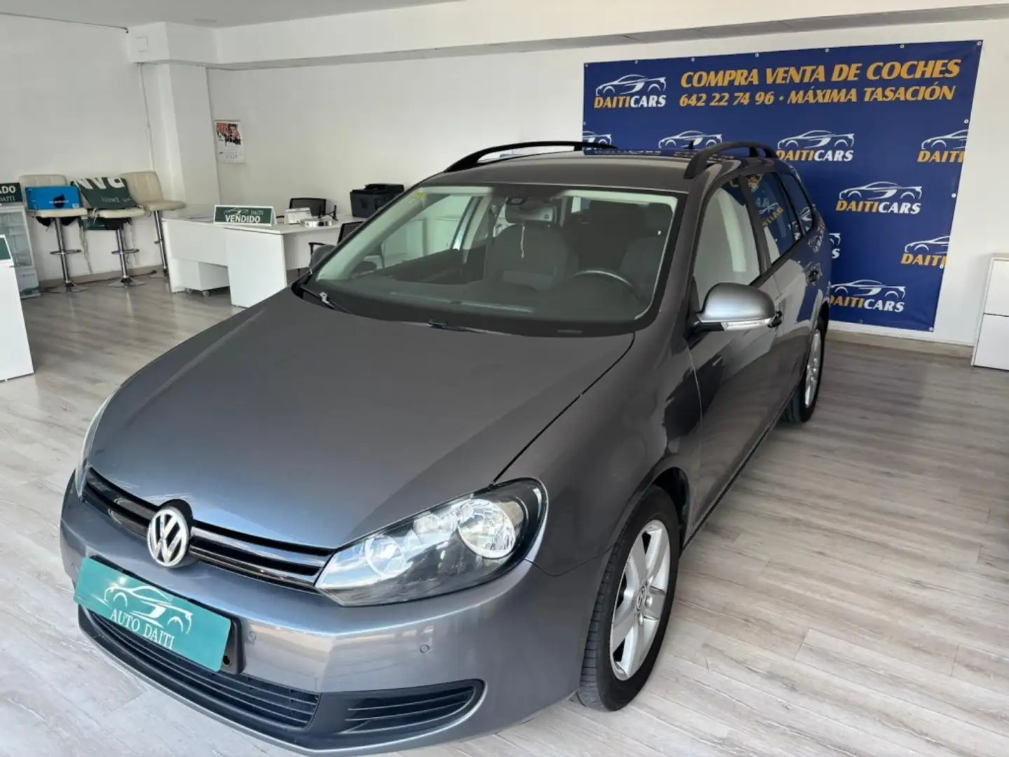Volkswagen Golf 1.6TDI CR BMT Bluemotion 110 Gris - 2