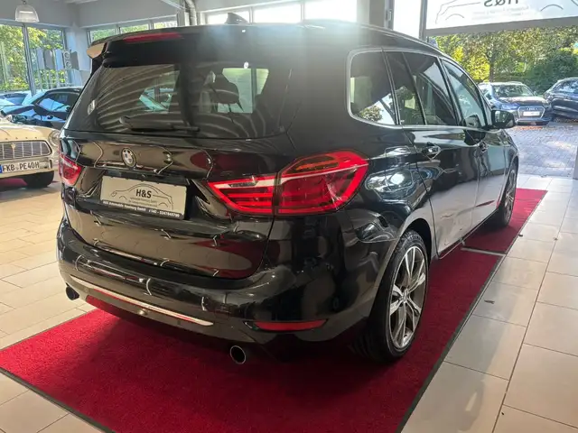 BMW 2 Series view 7