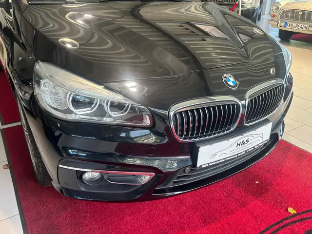 BMW 2 Series view 9