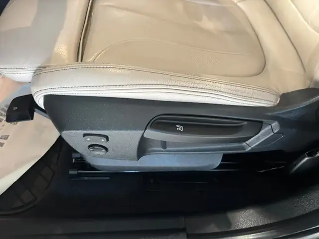 BMW 2 Series view 14