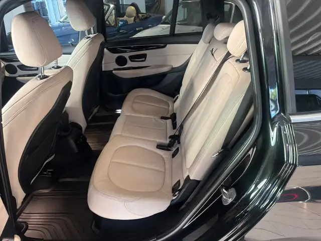 BMW 2 Series view 10