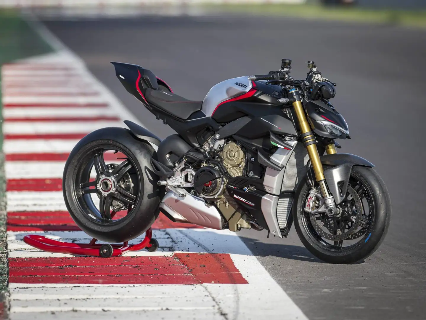Ducati Streetfighter V4 SP1 - 1