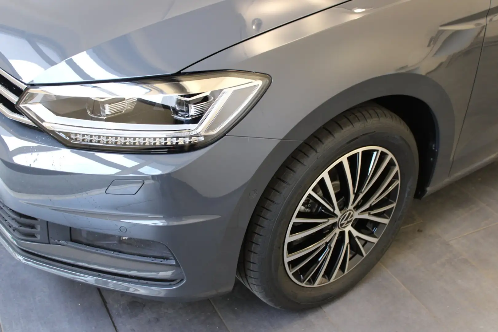 Volkswagen Touran Friends TDI DSG Grau - 2