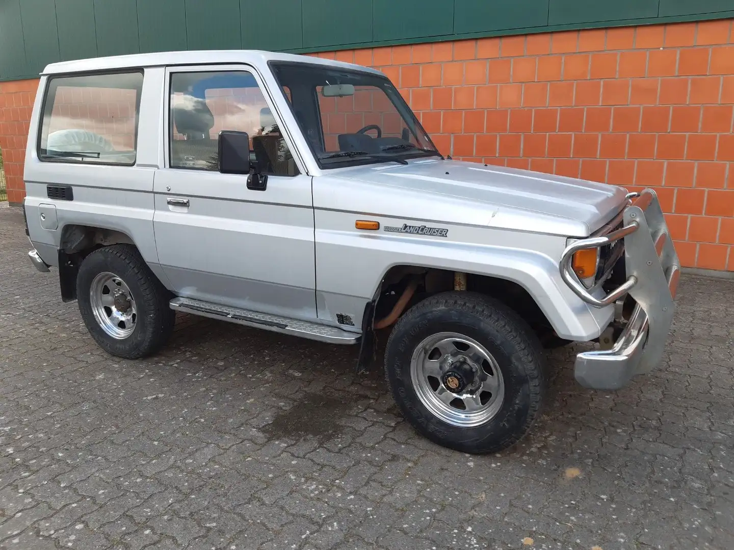 Toyota Land Cruiser LJ 70 - 2,4 TD - sehr gesund Argento - 1