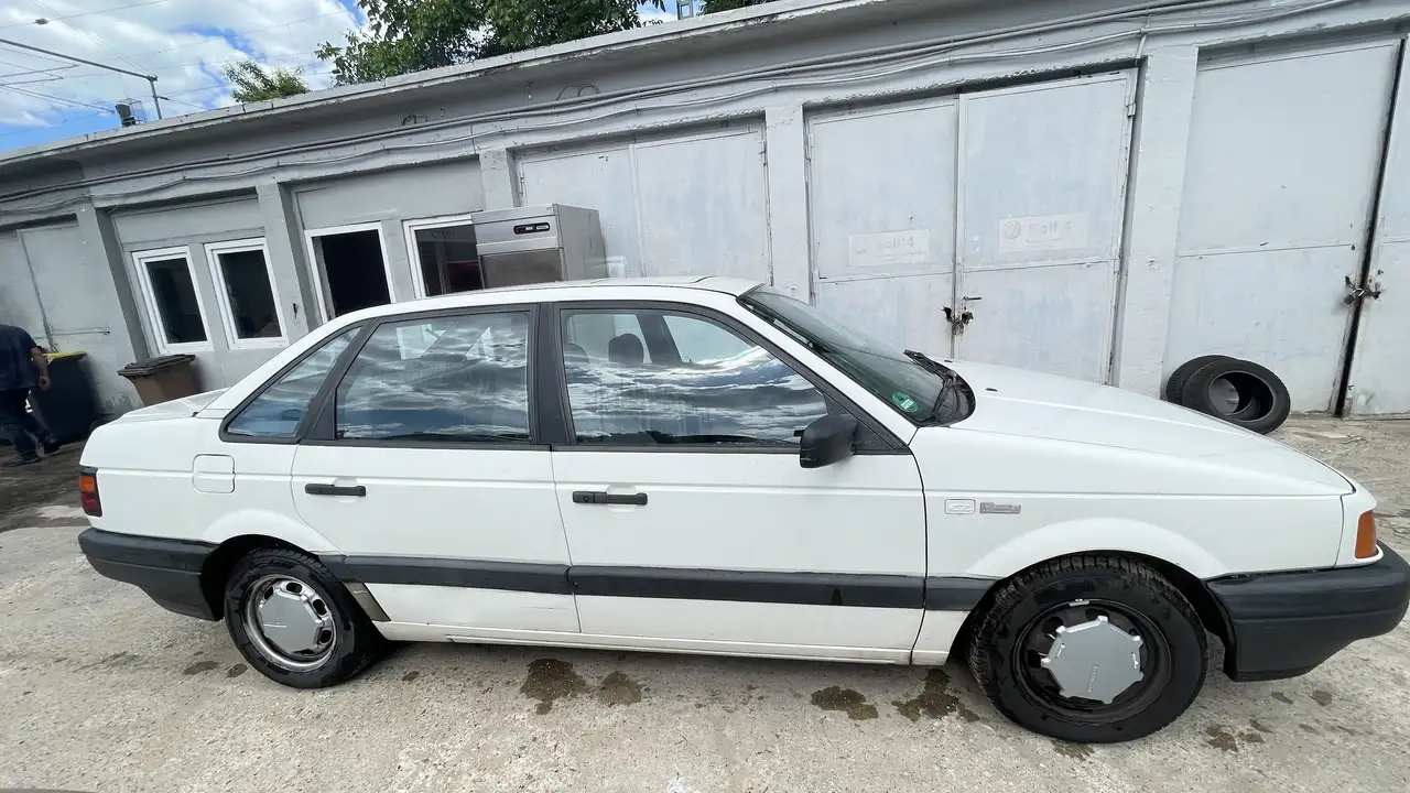 Volkswagen Passat 1.8 CL, foto 3