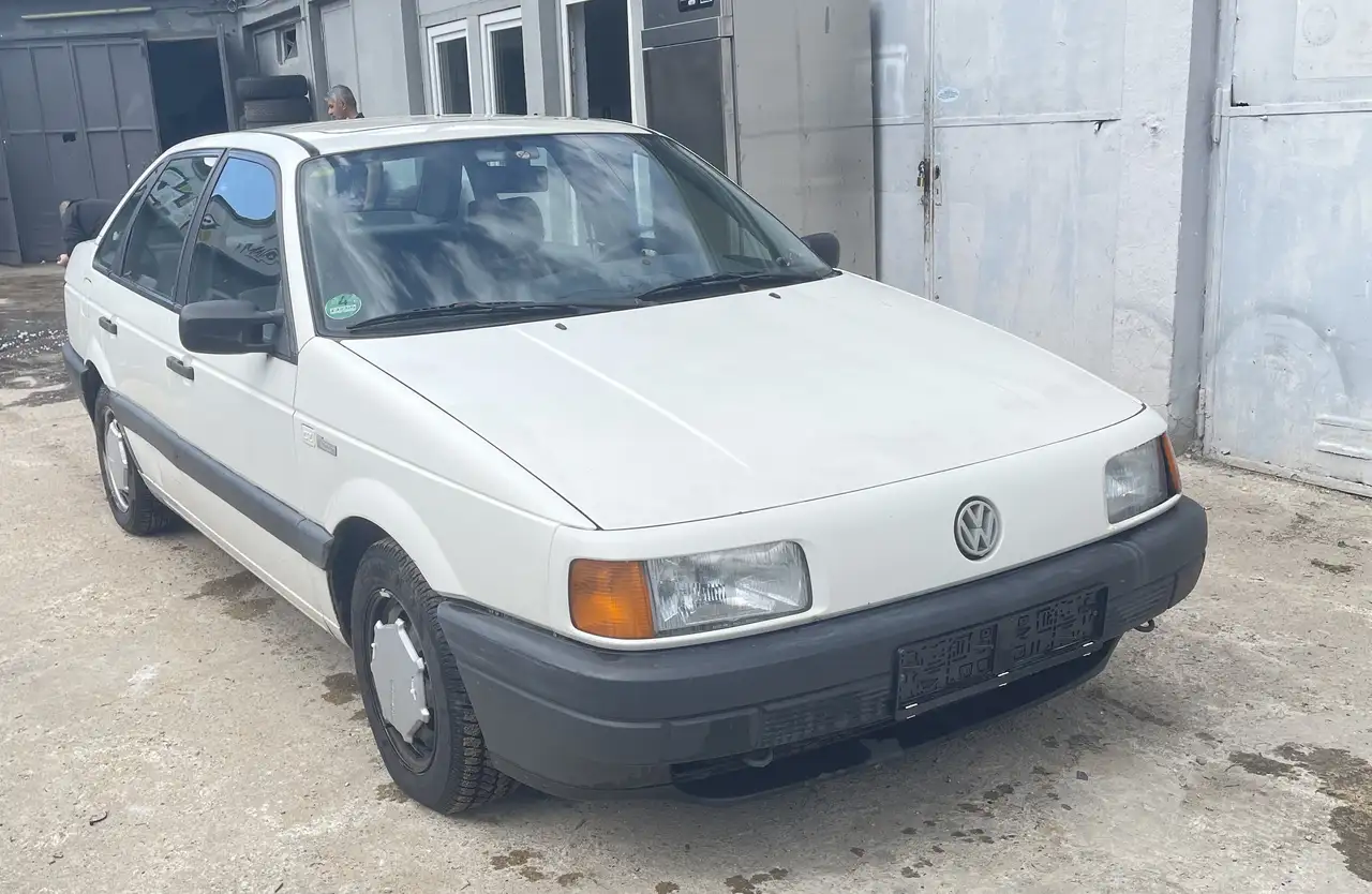 Volkswagen Passat 1.8 CL, foto 2