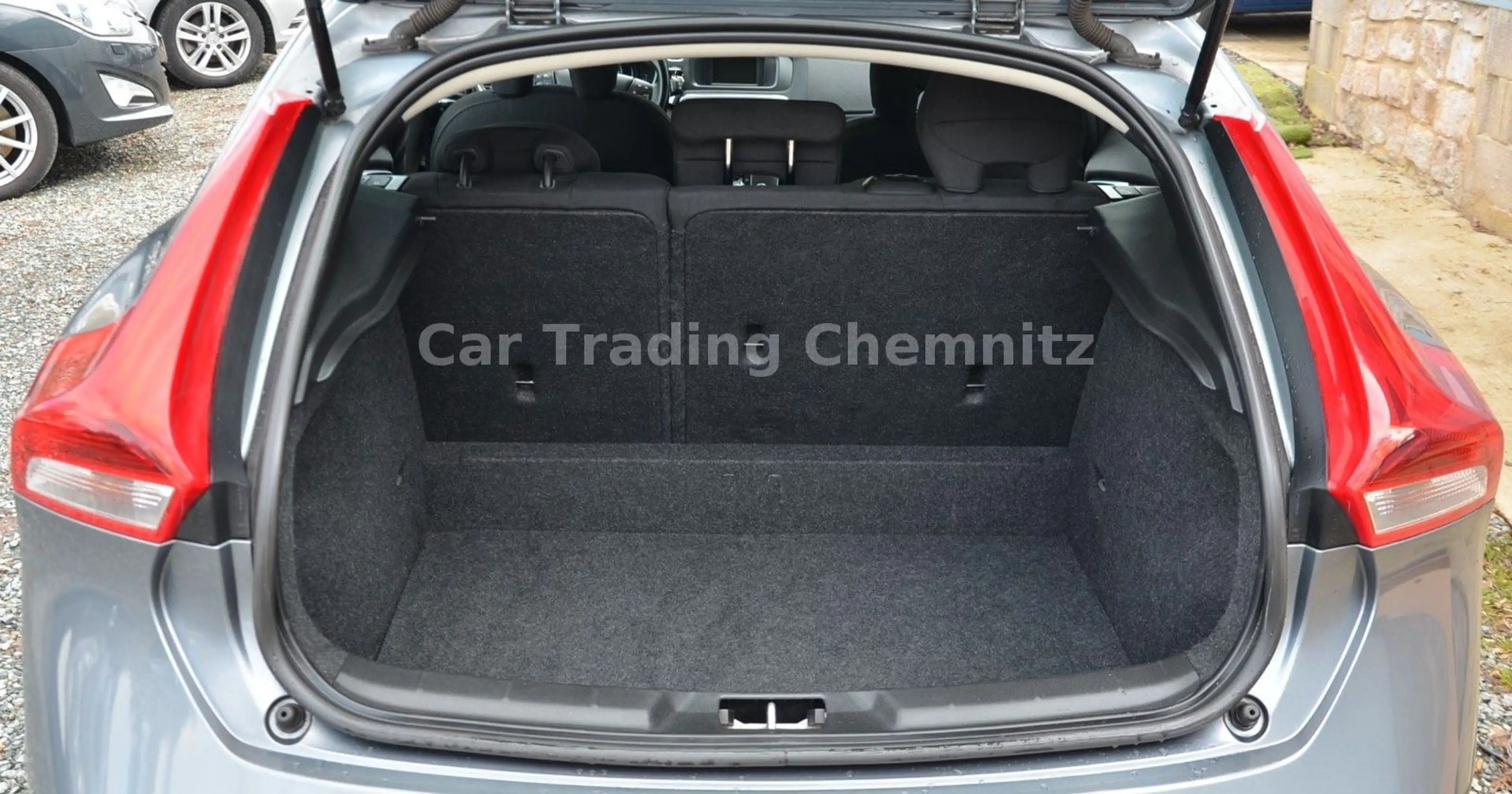 Volvo V40 1.6 Bi-Xenon Klimaautomatik Sitzheizung — photo 14