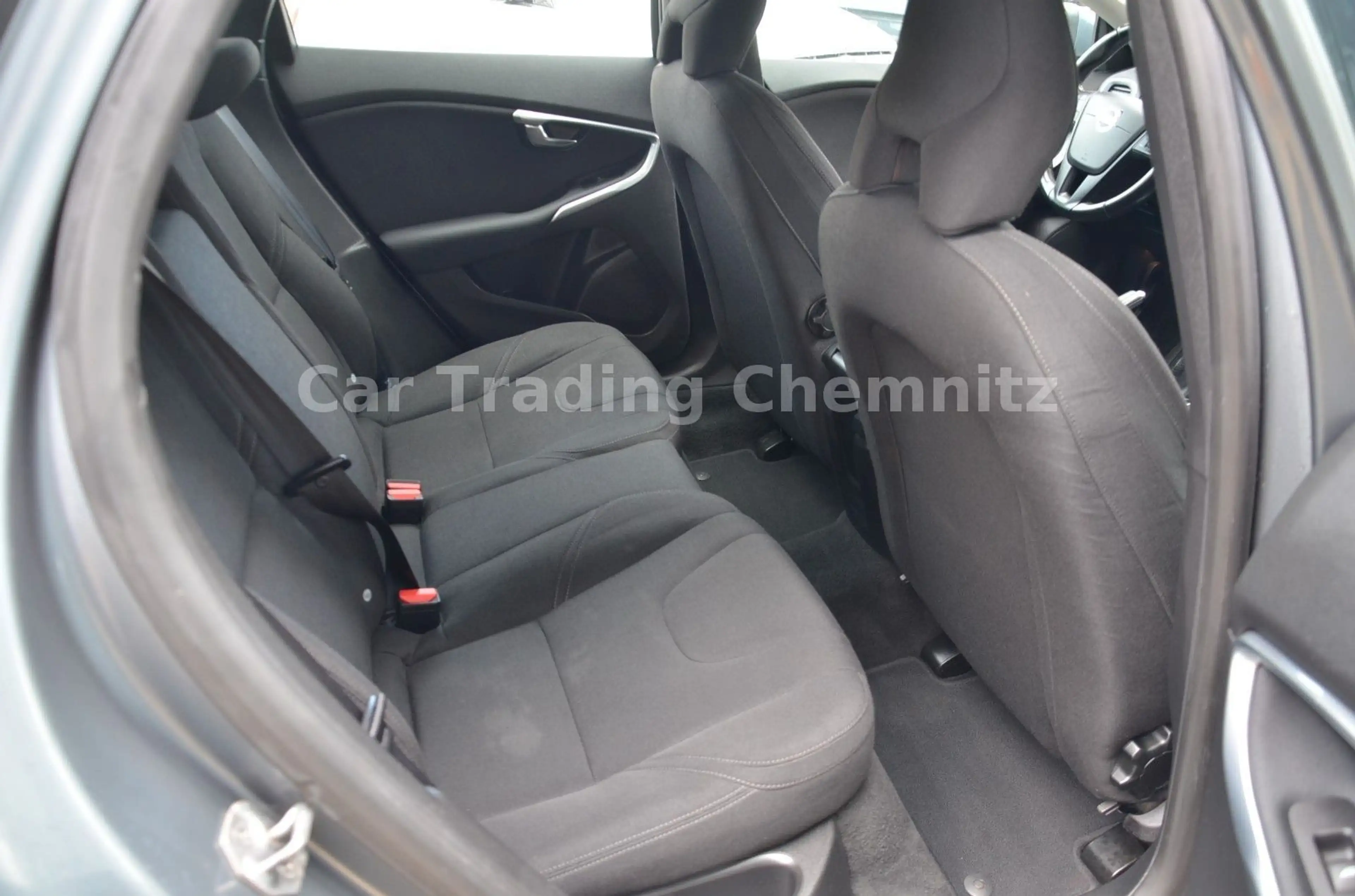 Volvo V40 1.6 Bi-Xenon Klimaautomatik Sitzheizung — photo 13