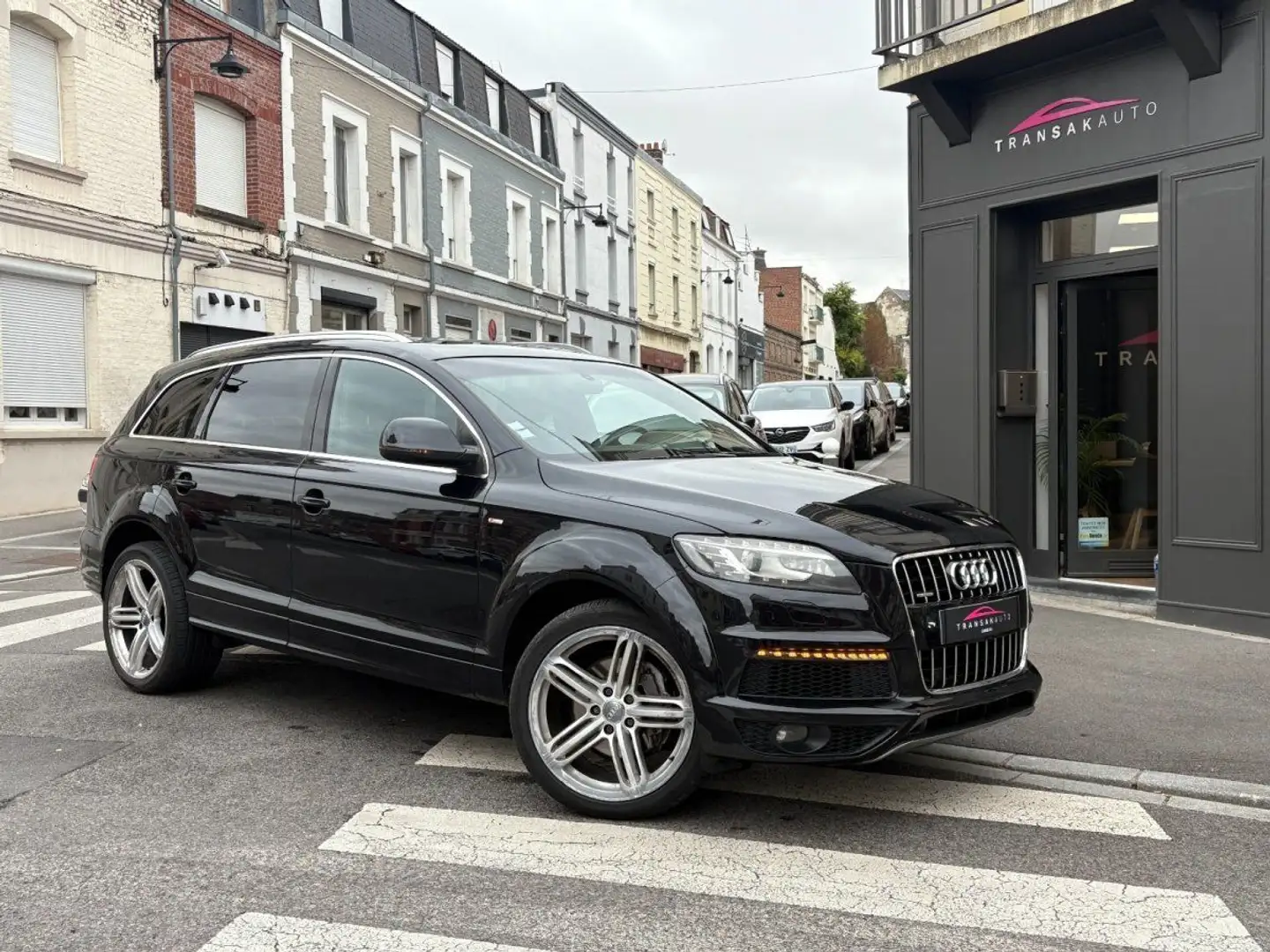 Audi Q7 4.2 V8 TDI 340 Quattro S Line Tiptronic A / TOIT OUVRANT / 7 PLACES Schwarz - 1