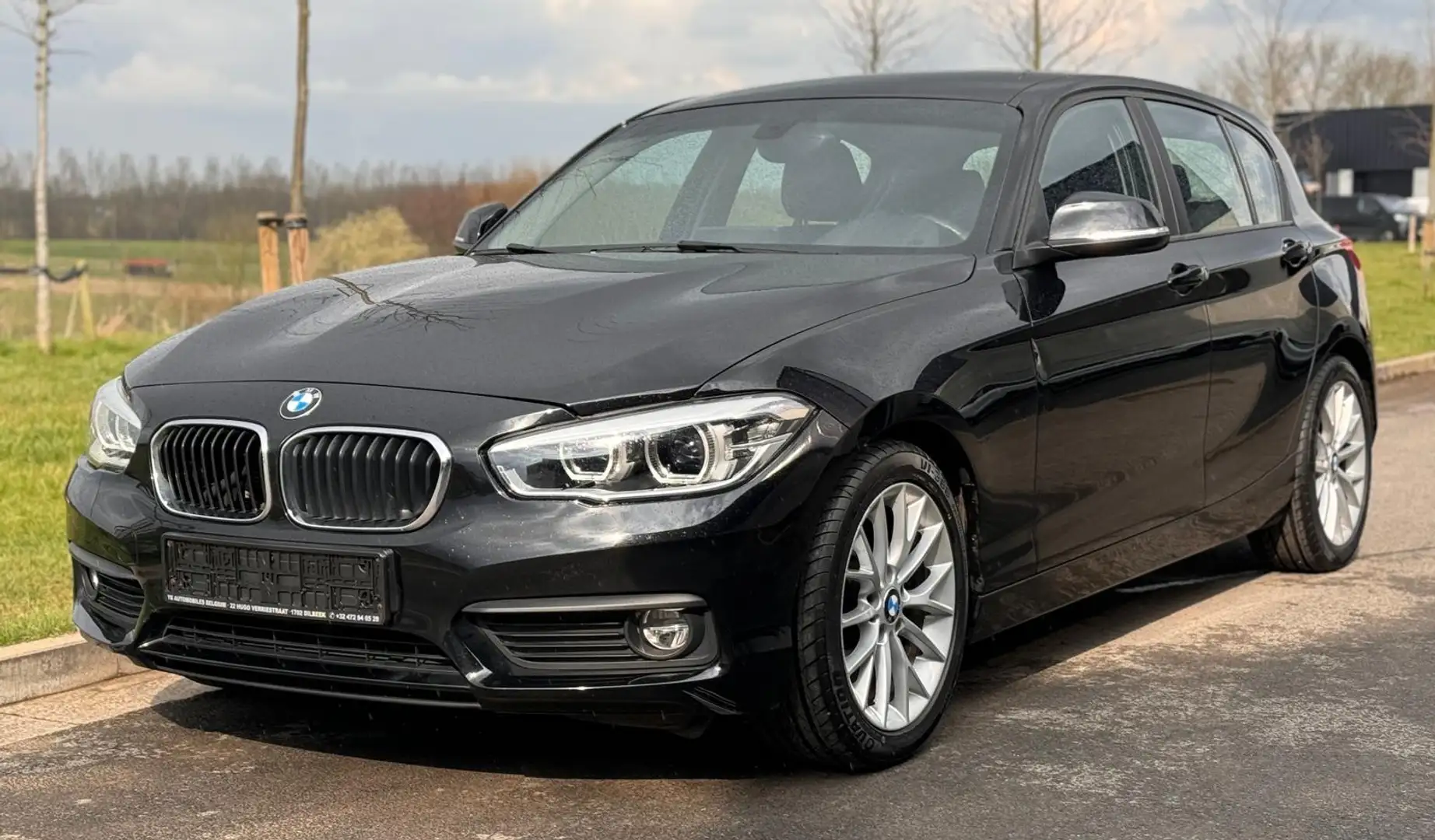BMW 116 d NAVIPRO-LED-PDC-SRVCBK-HARMAN&KARDON Zwart - 1