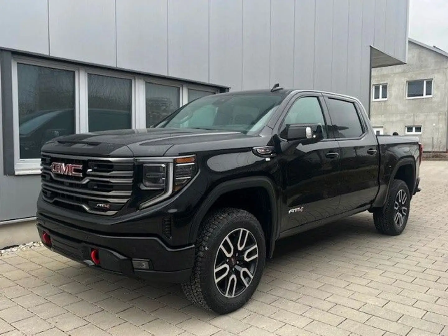 GMC Sierra 1500 AT4 Crew Cab Short Finanz. 4.99% Schwarz - 1