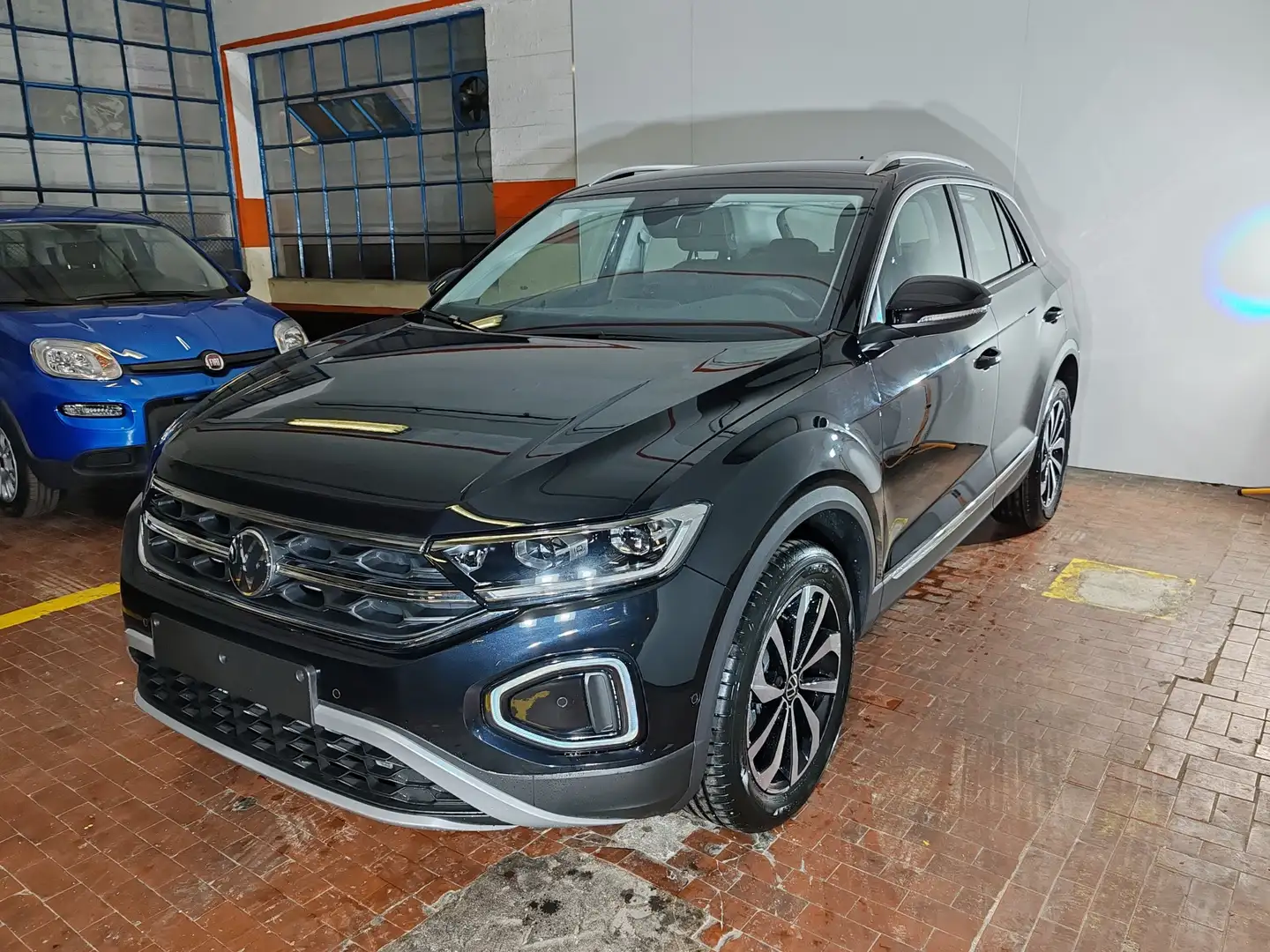Volkswagen T-Roc 1.5 TSI 150cv Style + Tech Pack km Zero Noir - 1