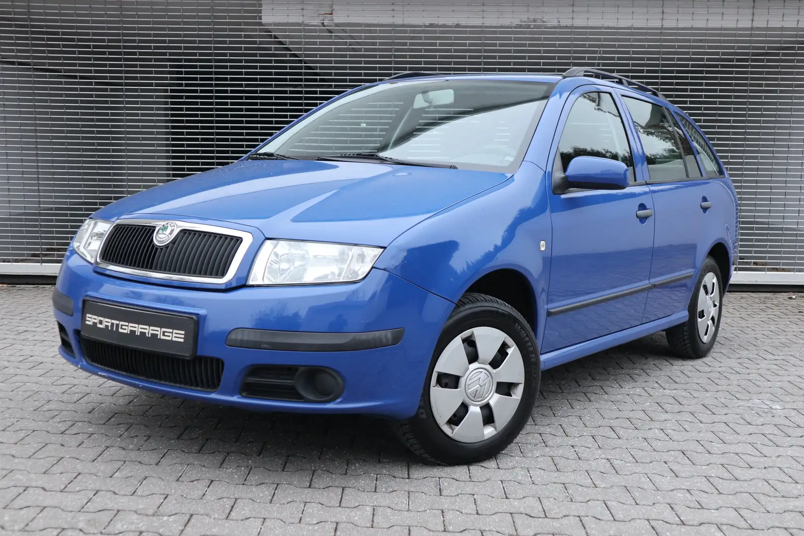 Skoda Fabia Combi 1.4 16V Extra Klima Alu Scheckheft  gepflegt Blau - 1