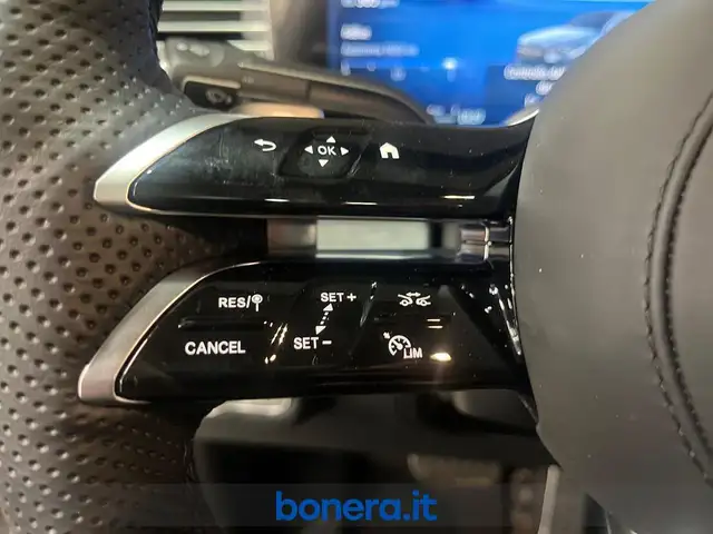 Mercedes-Benz Gle Class view 18