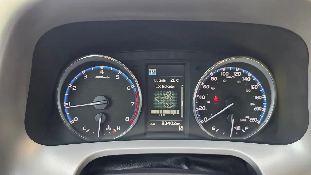 Toyota RAV 4 снимка Toyota RAV 4
