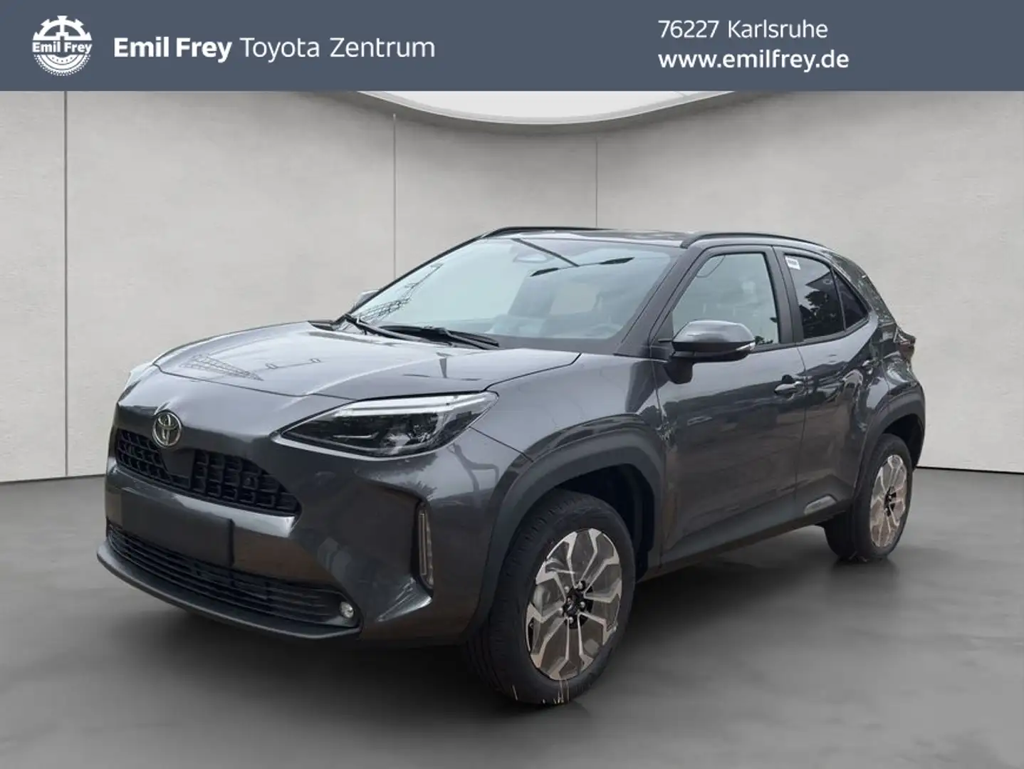 Toyota Yaris Cross Hybrid 130 1.5 VVT-i Teamplayer 68 kW Grau - 1