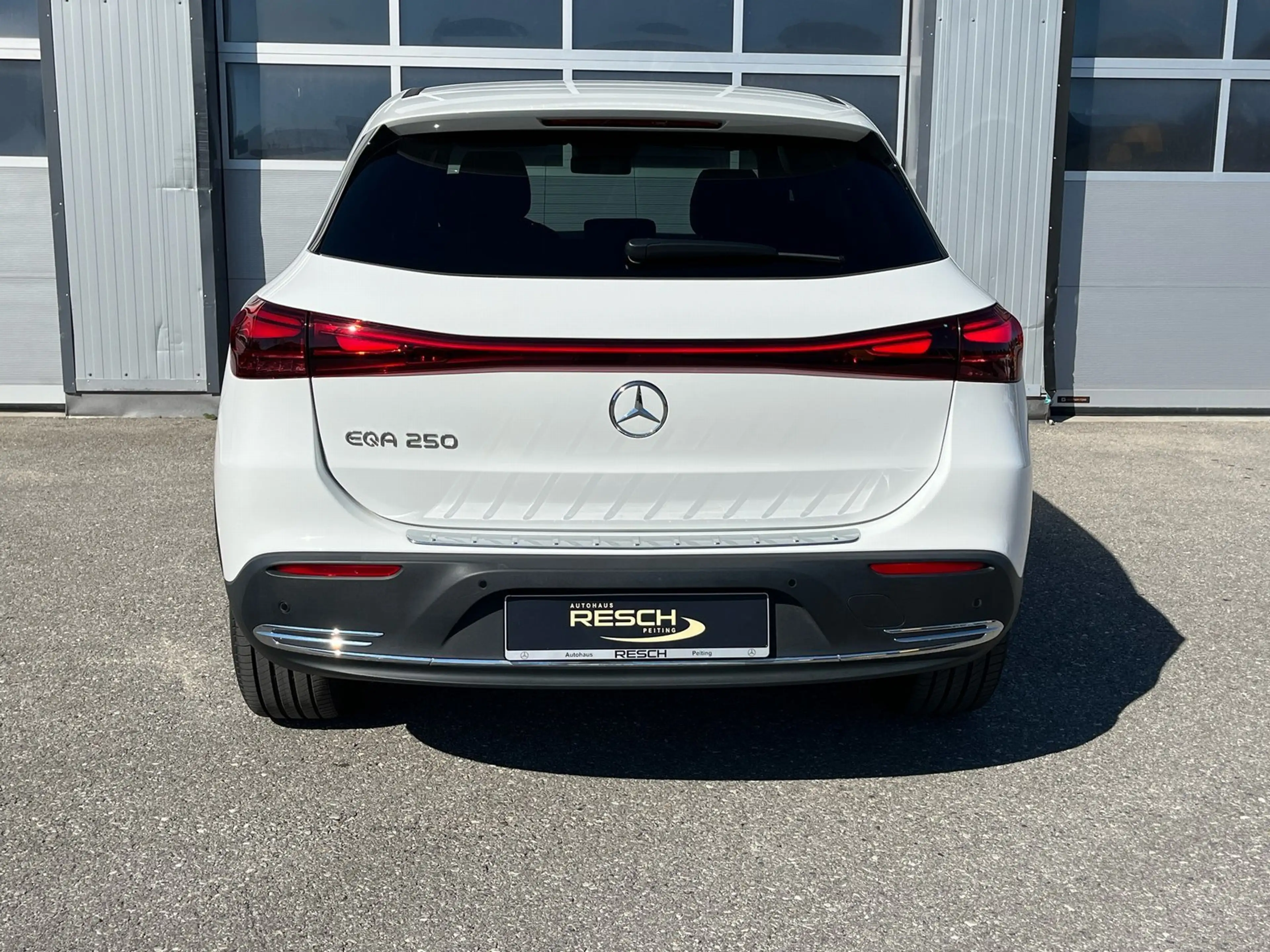 Mercedes-Benz EQA 250 Progressive Adv.+/Fahrassist/360°/Memory — photo 4