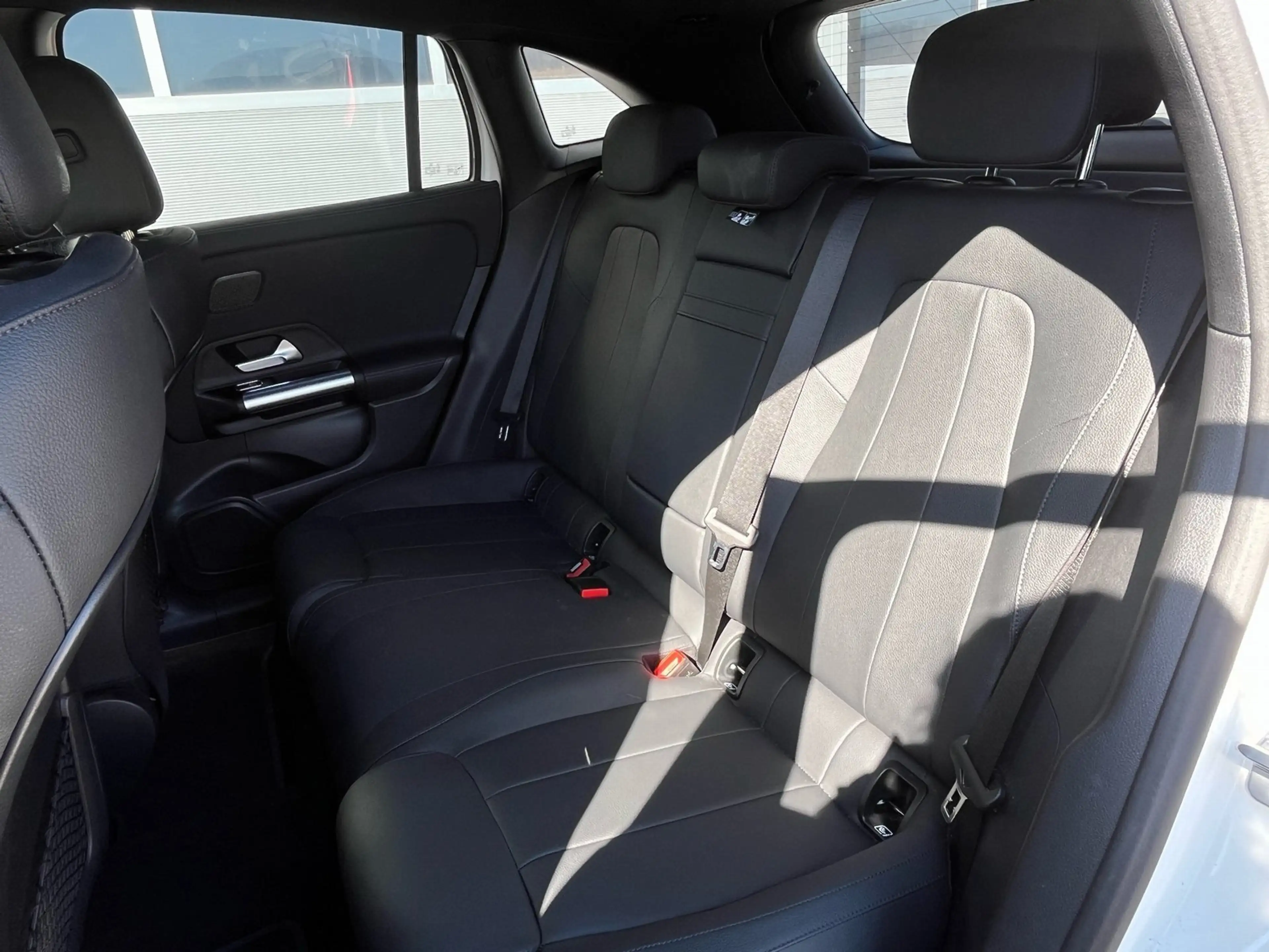 Mercedes-Benz EQA 250 Progressive Adv.+/Fahrassist/360°/Memory — photo 15
