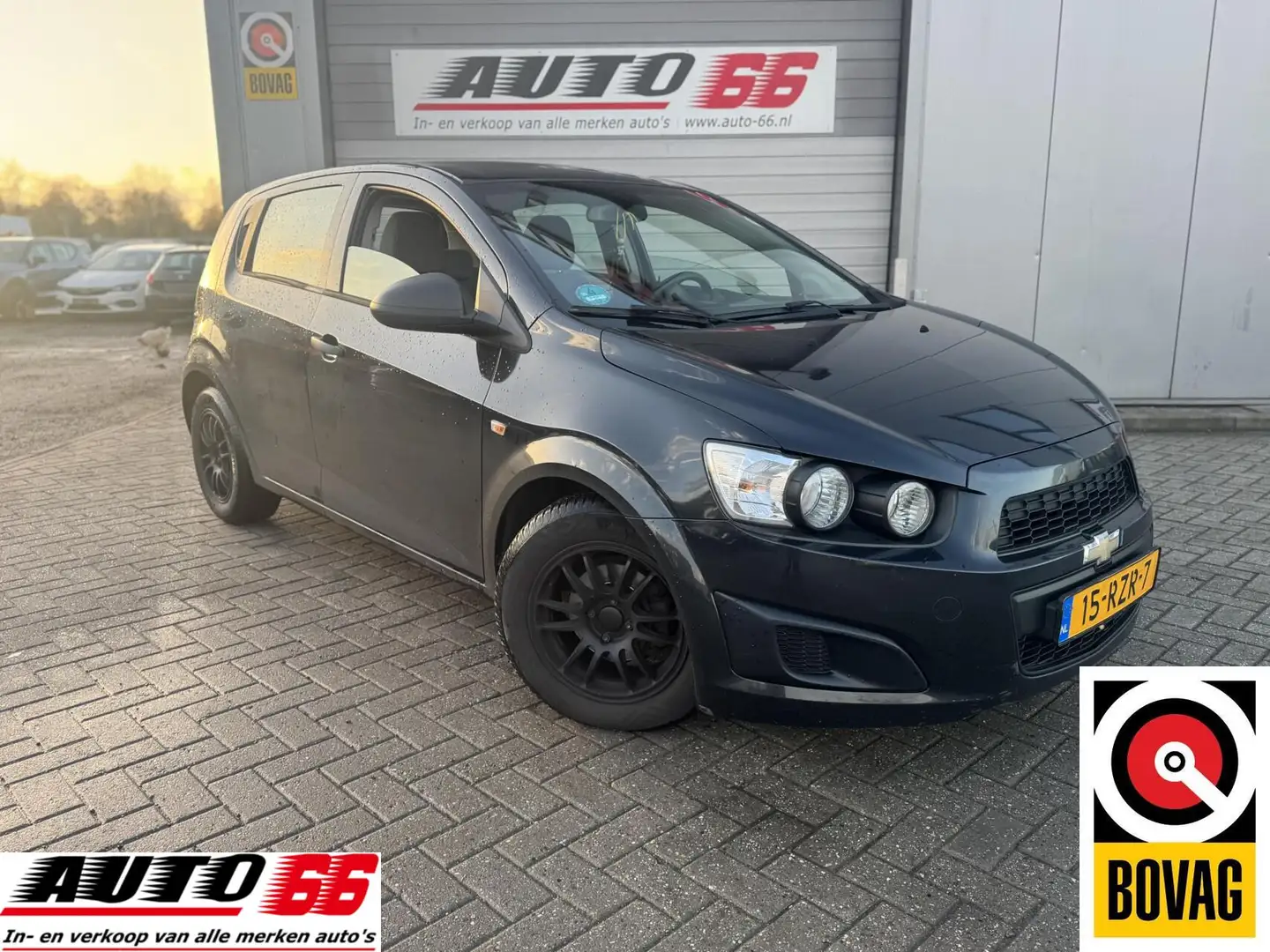 Chevrolet Aveo 1.2 LS 5 drs met AIRCO APK tot 12-2026 Černá - 2