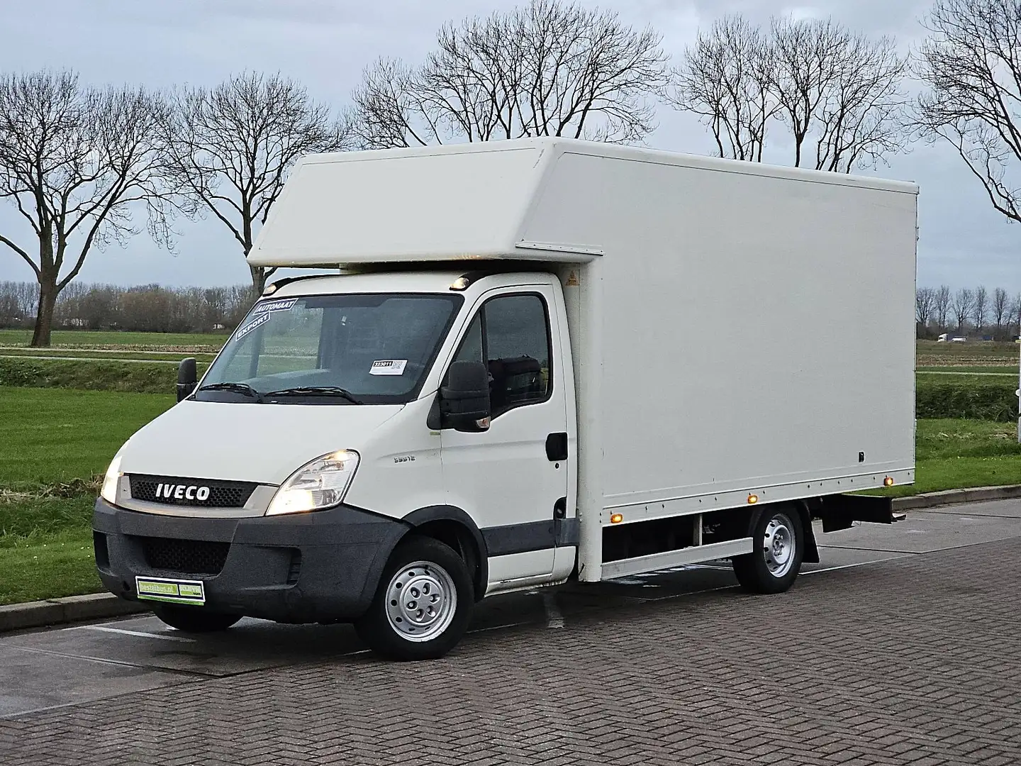 Iveco Daily 35 S 12 Weiß - 2