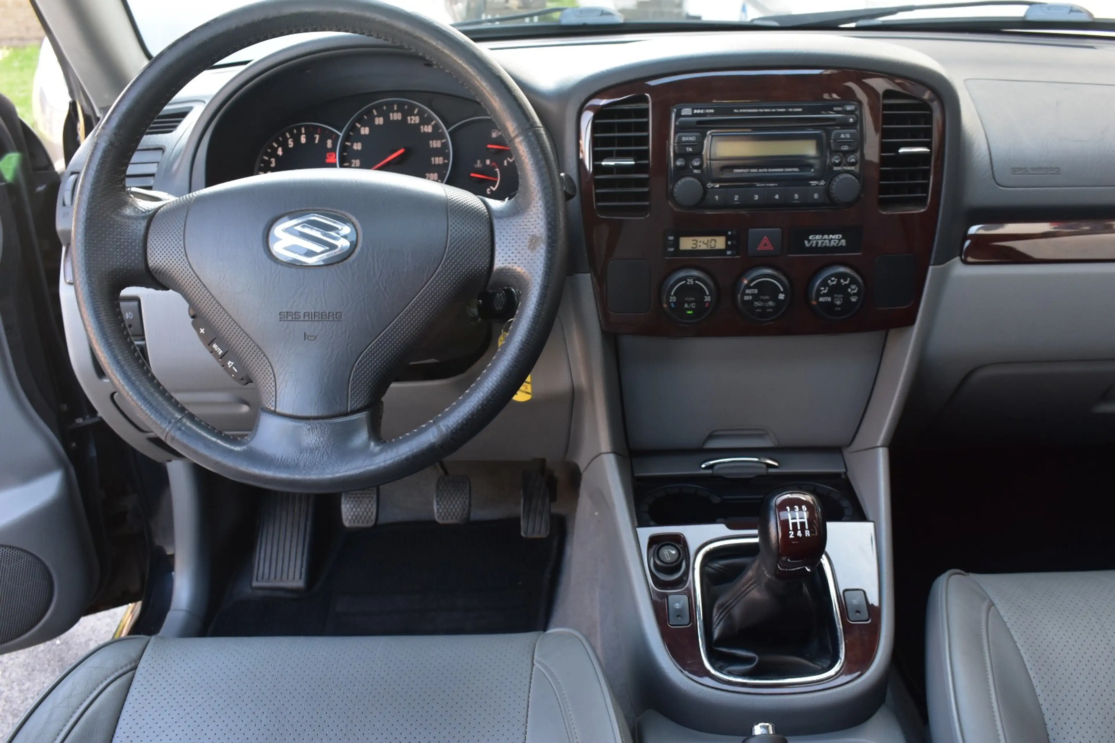 Suzuki Grand Vitara XL-7 2.7i V6 Topstaat / 1e Eig / Opendak / Leder / Verw Zetels / Trekhaak / Garantie — photo 15