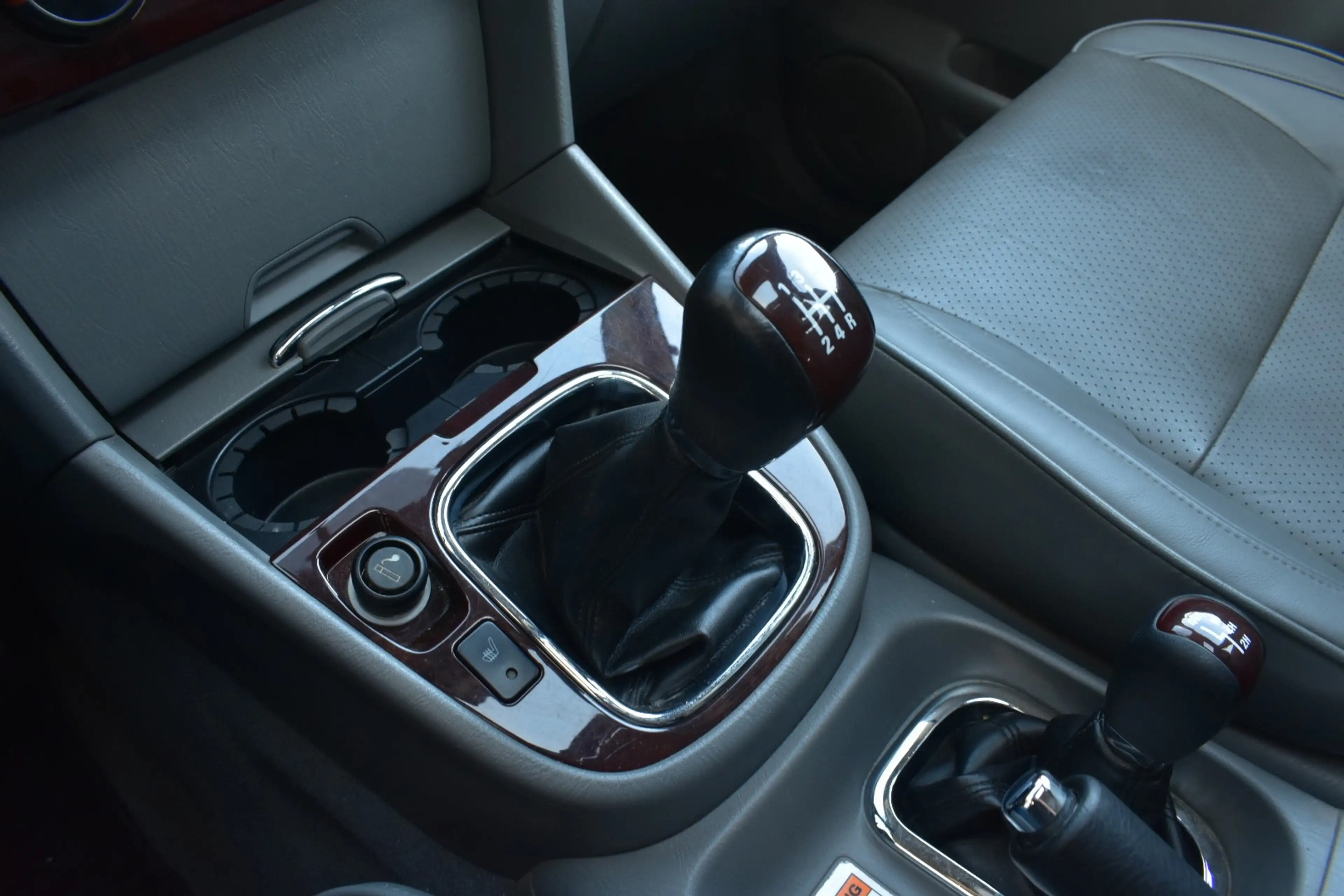 Suzuki Grand Vitara XL-7 2.7i V6 Topstaat / 1e Eig / Opendak / Leder / Verw Zetels / Trekhaak / Garantie — photo 10