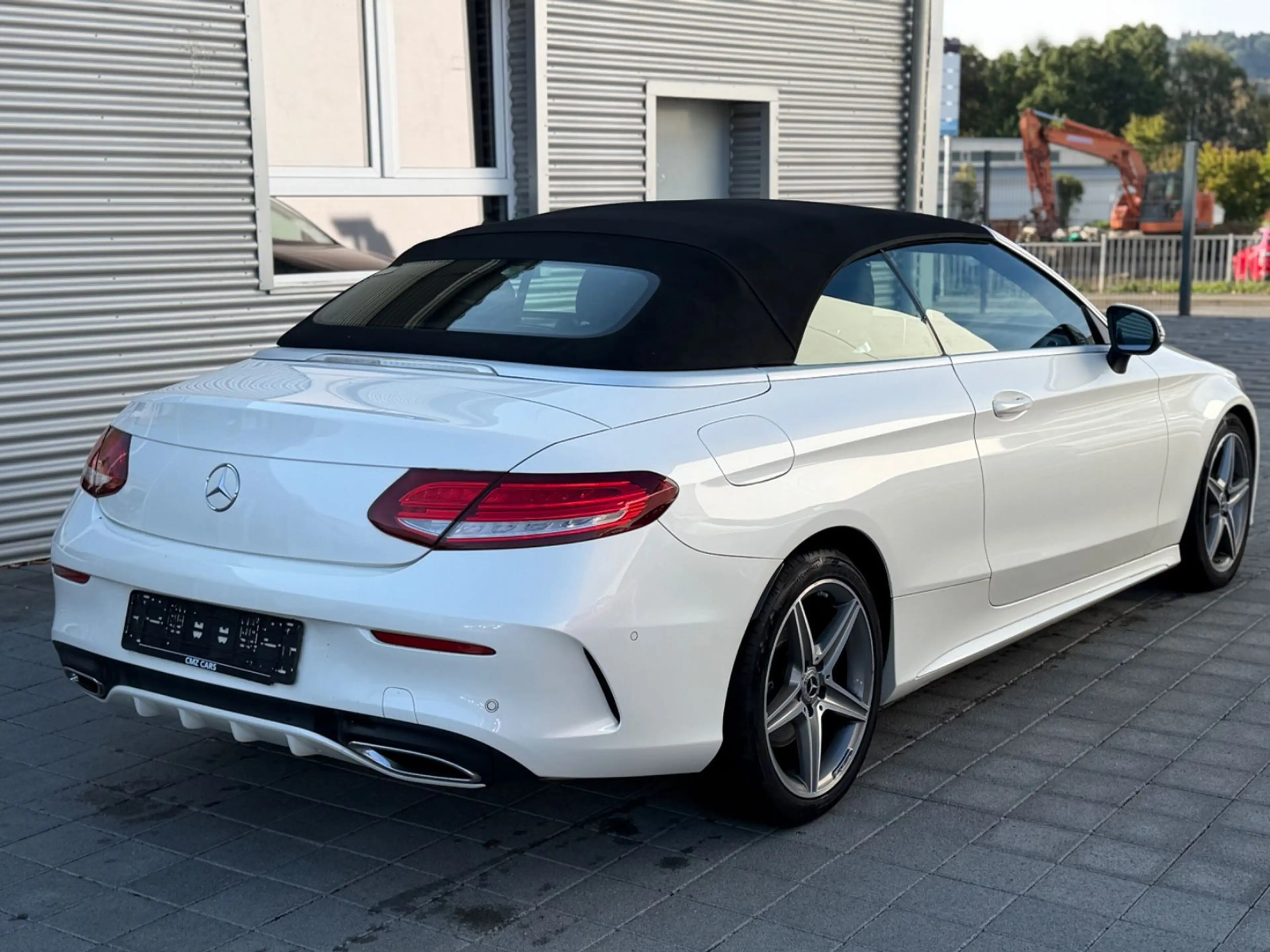 Mercedes-Benz C 250 d Cabriolet*AMG LINE*WENIG KM*S-HEFT* — photo 6