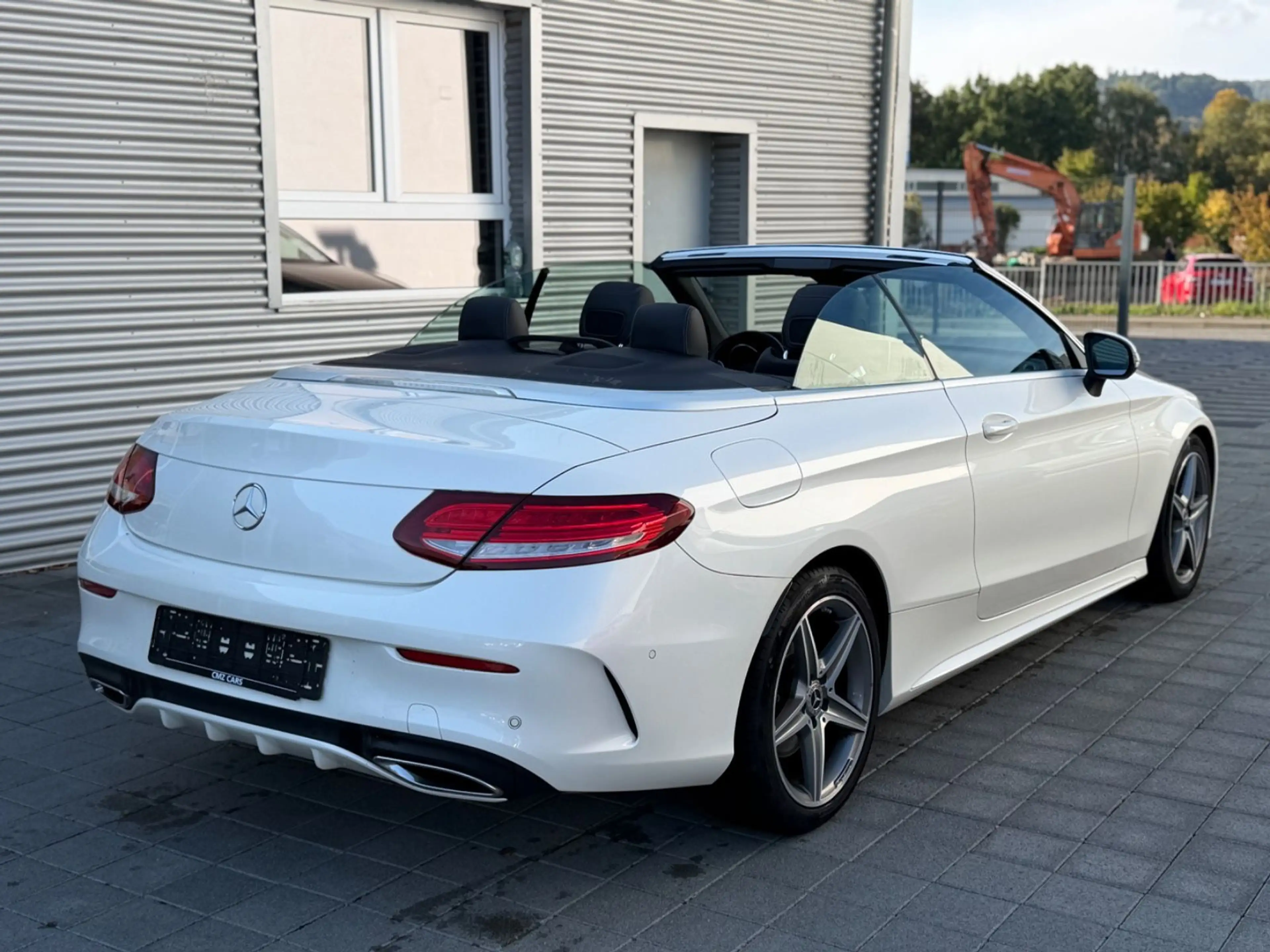 Mercedes-Benz C 250 d Cabriolet*AMG LINE*WENIG KM*S-HEFT* — photo 10