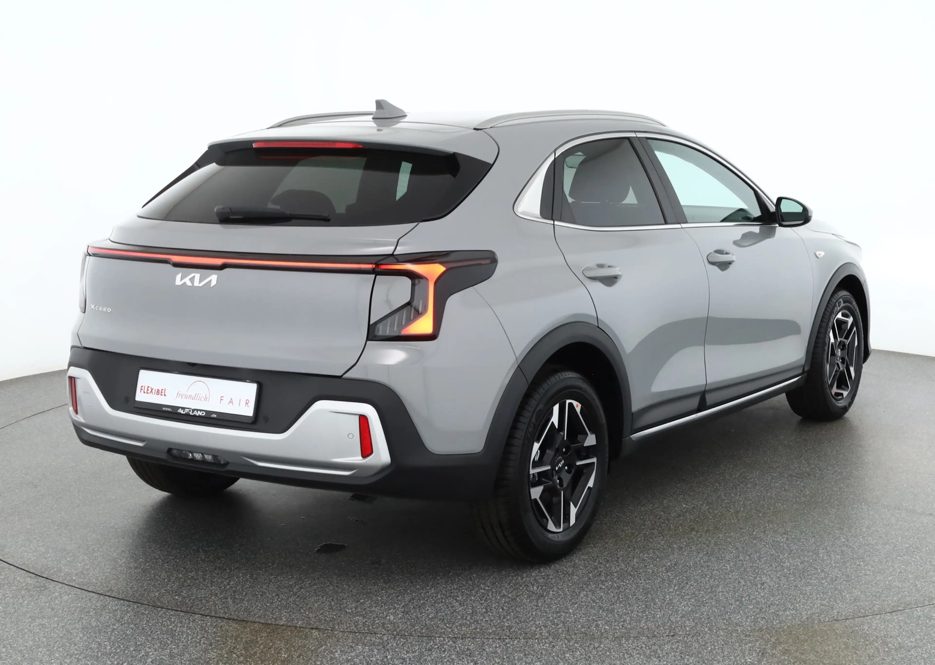 Kia XCeed 1.6 T-GDI Aut. n. Modell LED Navi Kamera — photo 5