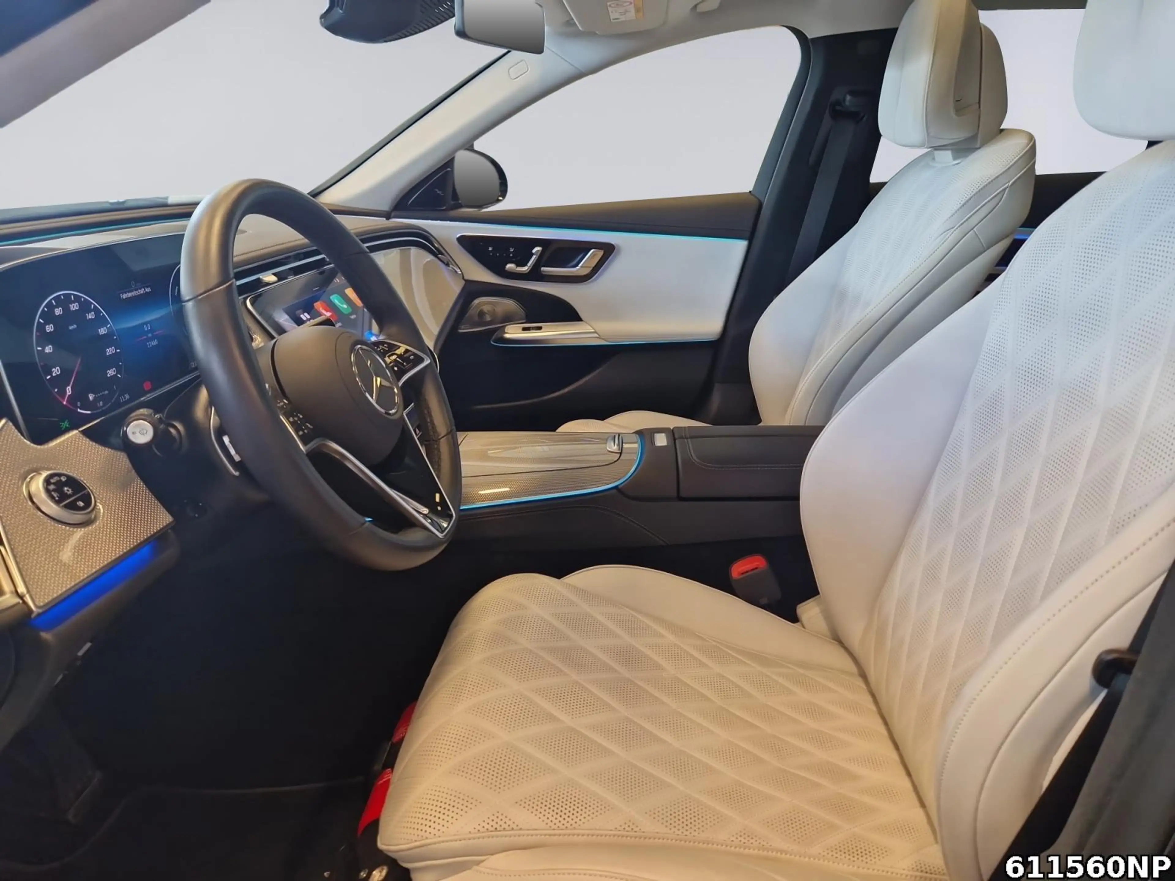 Mercedes-Benz E 300 T Exclusive  PanoAHK Digital-Light 360° — photo 10
