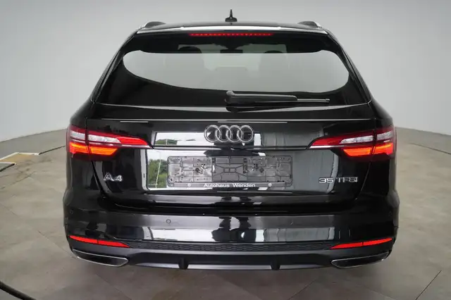 Audi A4 view 6