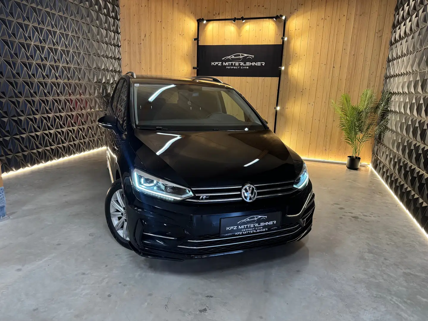 Volkswagen Touran Touran Comfortline 1,6 SCR TDI Comfortline Schwarz - 2