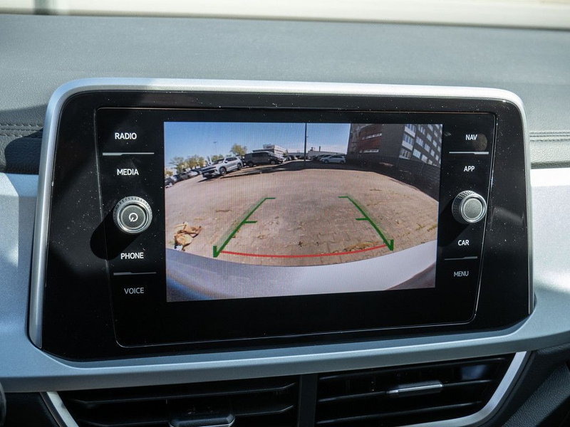 Volkswagen T-Roc 1.5 TSI Goal DSG App-Connect R-Kam LED — photo 14